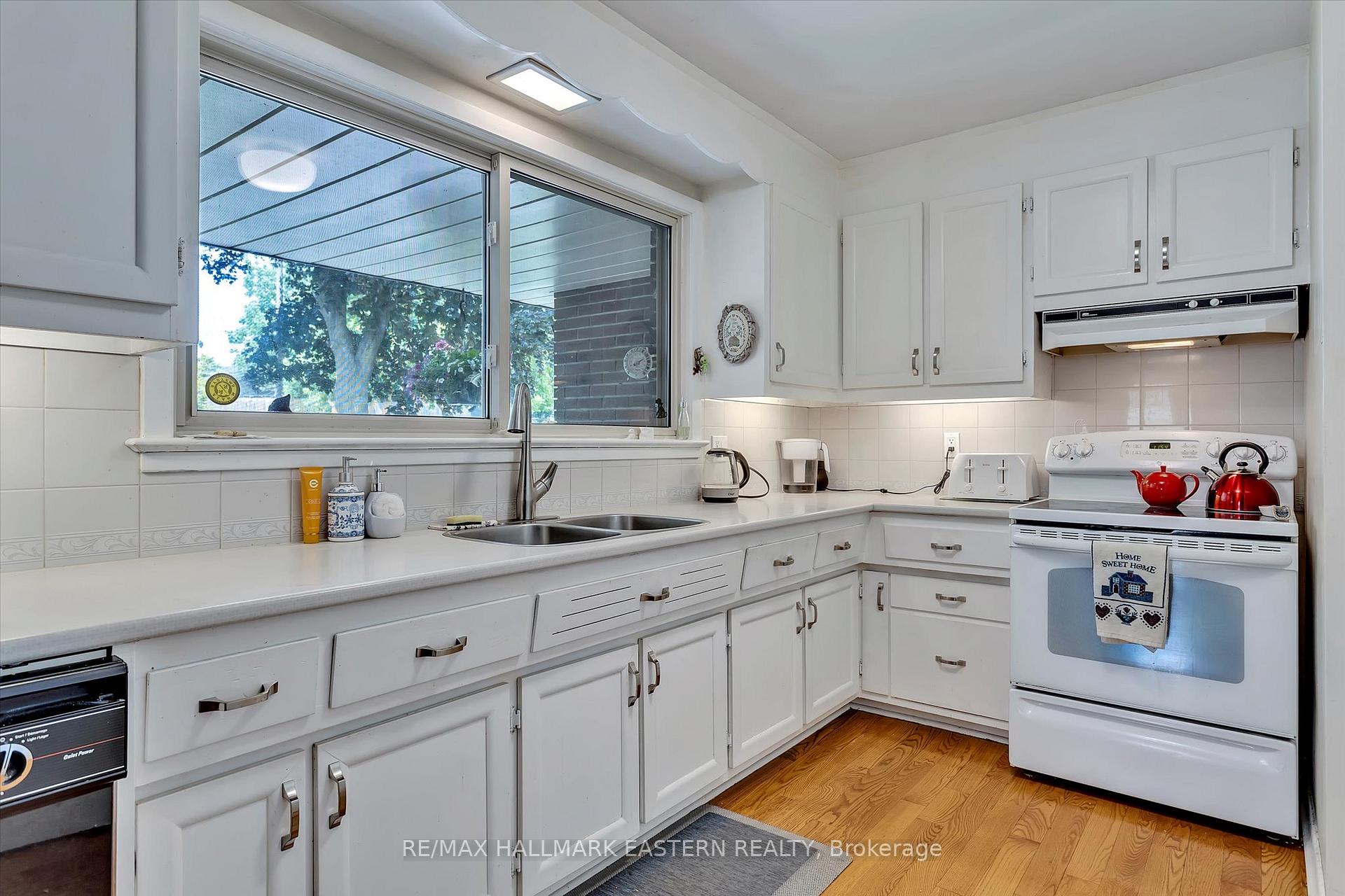 Photo 14 of 1263 Algonquin Boulevard, Peterborough, Northcrest Ward 5 — HOMEH