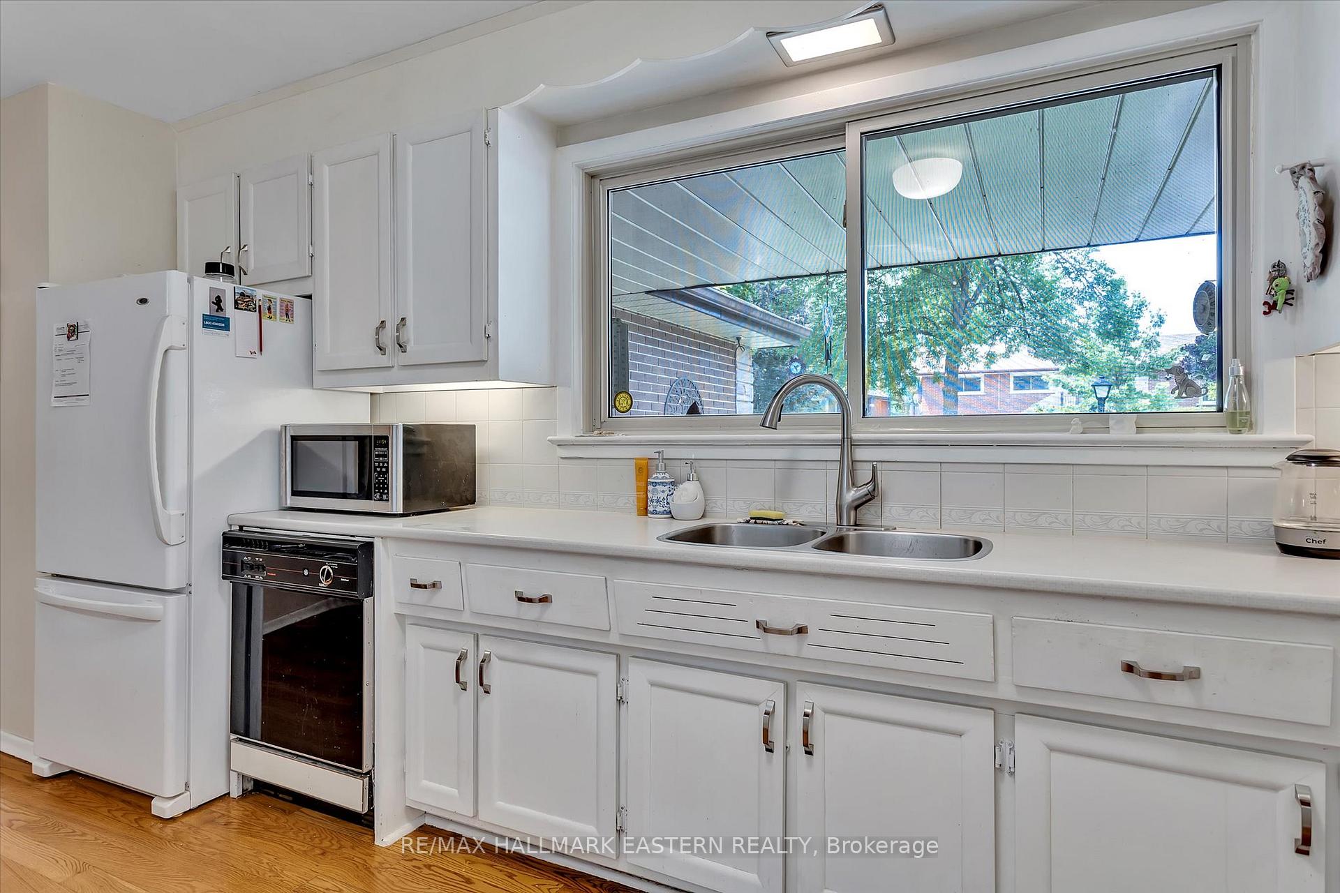 Photo 15 of 1263 Algonquin Boulevard, Peterborough, Northcrest Ward 5 — HOMEH