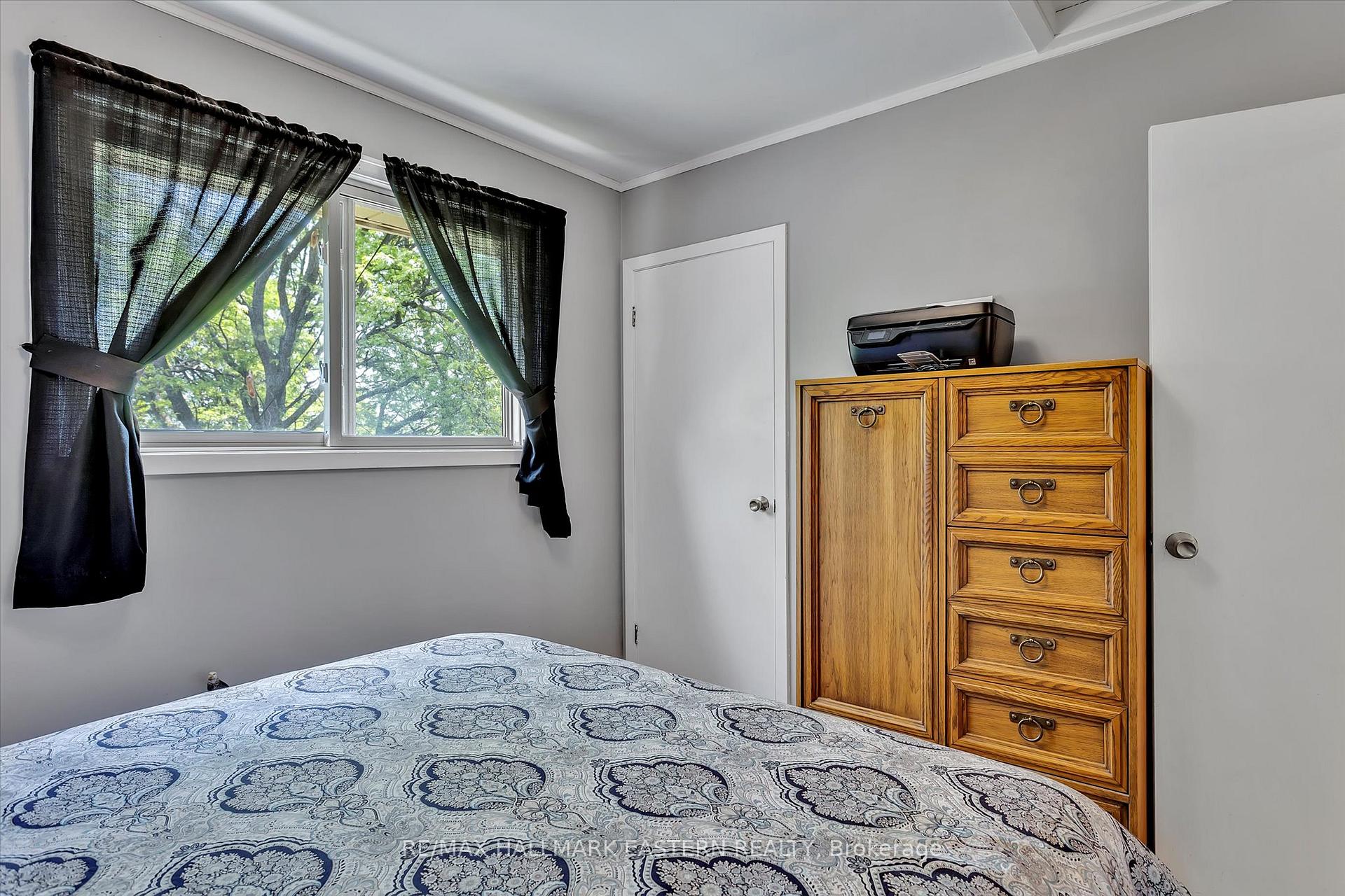Photo 21 of 1263 Algonquin Boulevard, Peterborough, Northcrest Ward 5 — HOMEH