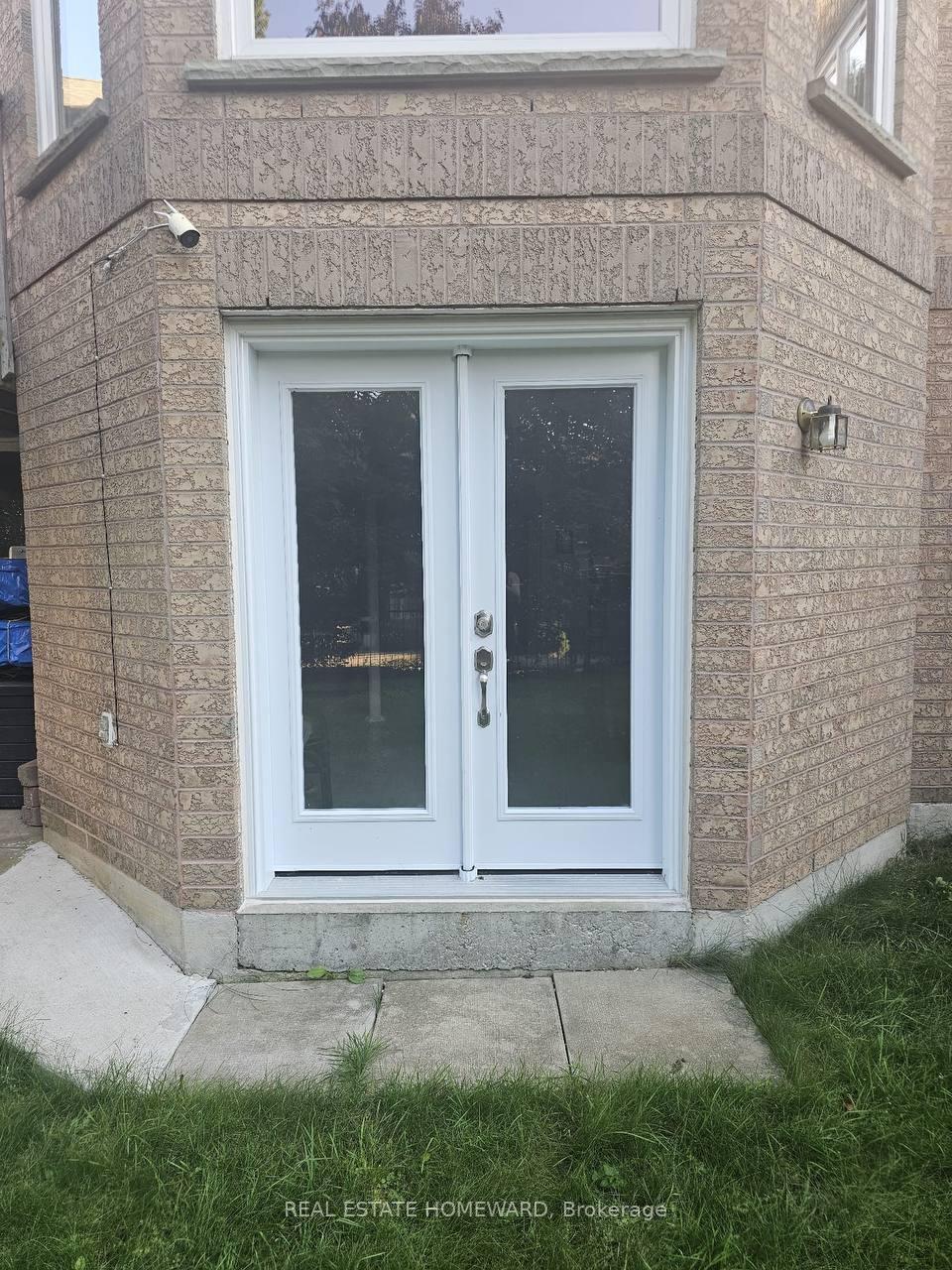 Photo 3 of Unit W/O, 10 Charing Crescent, Aurora, Aurora Highlands — HOMEH