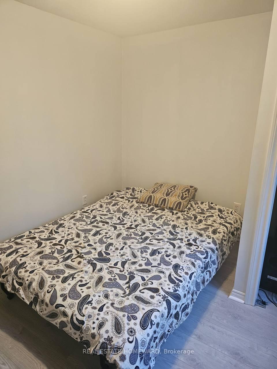 Photo 10 of Unit W/O, 10 Charing Crescent, Aurora, Aurora Highlands — HOMEH