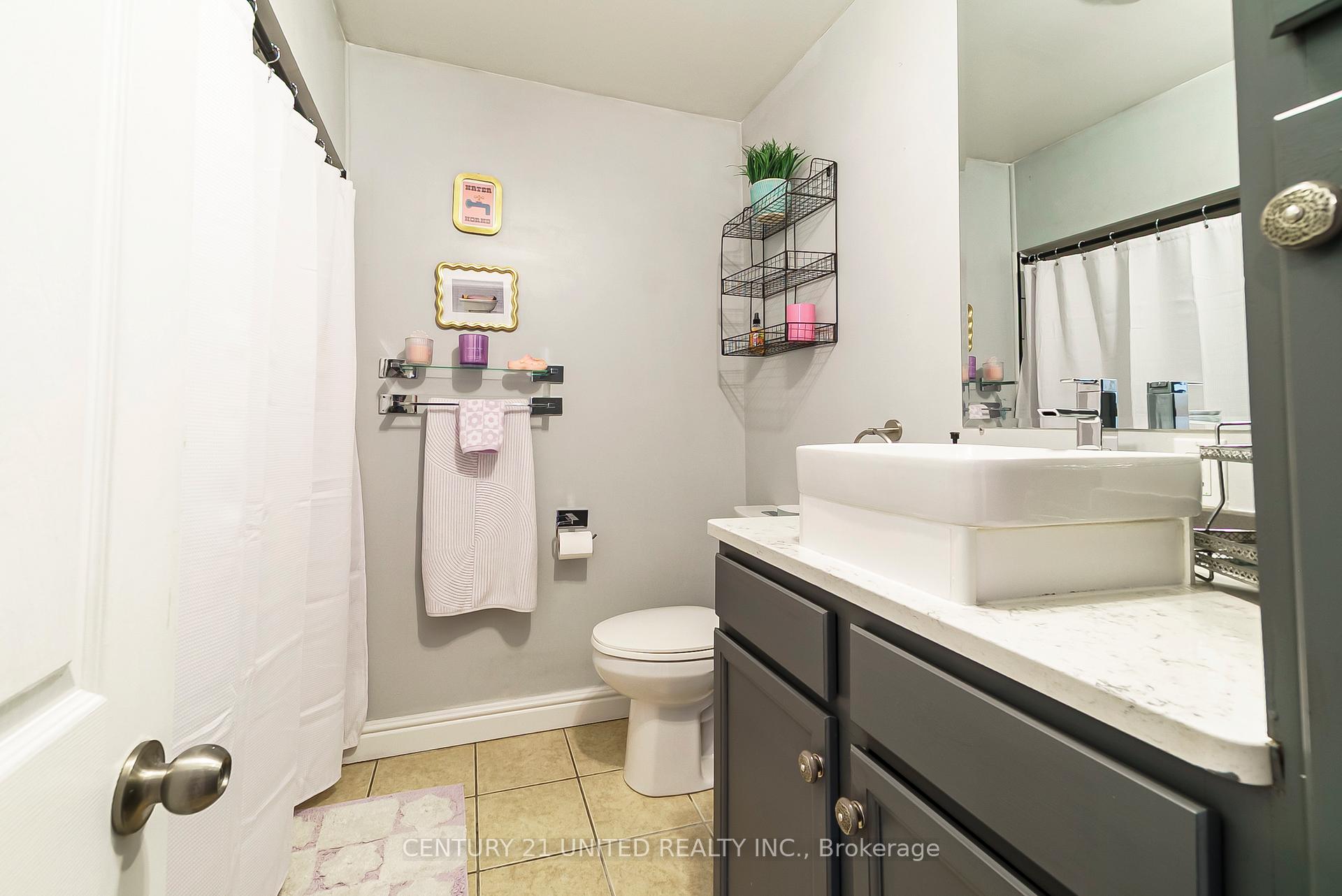 Photo 16 of 408 Mcdonnel Street, Peterborough, Town Ward 3 — HOMEH