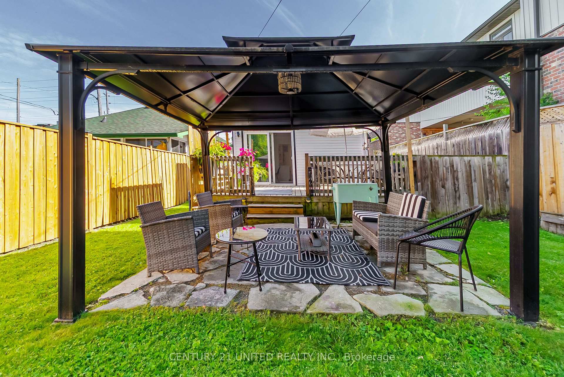 Photo 40 of 408 Mcdonnel Street, Peterborough, Town Ward 3 — HOMEH