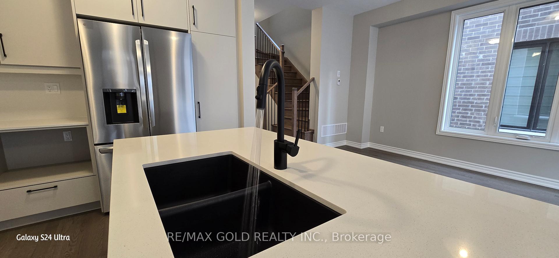 Photo 10 of 1460 Periwinkle Place, Milton, Walker — HOMEH