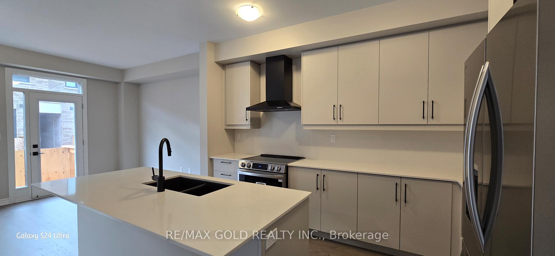 Photo 12 of 1460 Periwinkle Place, Milton, Walker — HOMEH