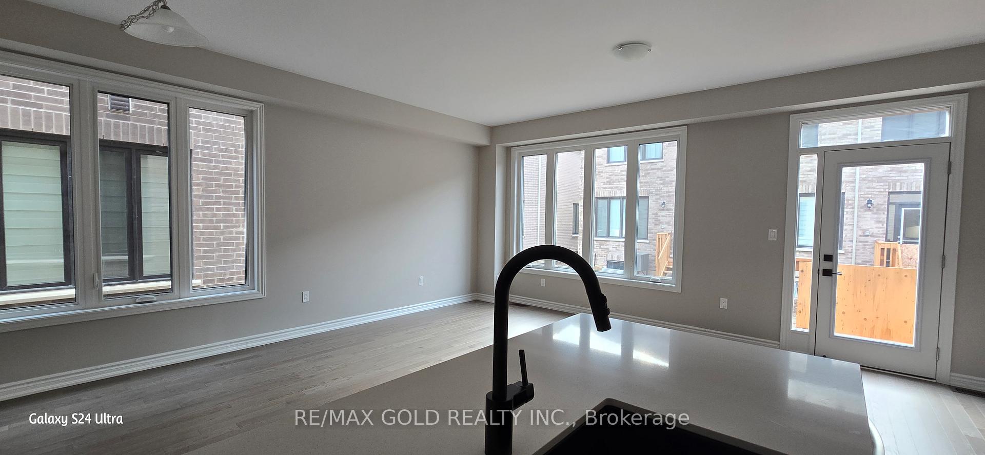 Photo 13 of 1460 Periwinkle Place, Milton, Walker — HOMEH