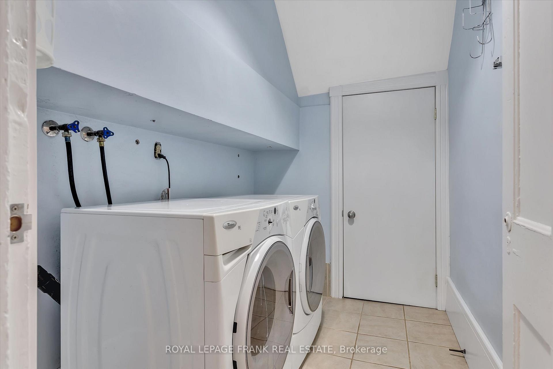 Photo 17 of 565 Gilmour Street, Peterborough, Town Ward 3 — HOMEH