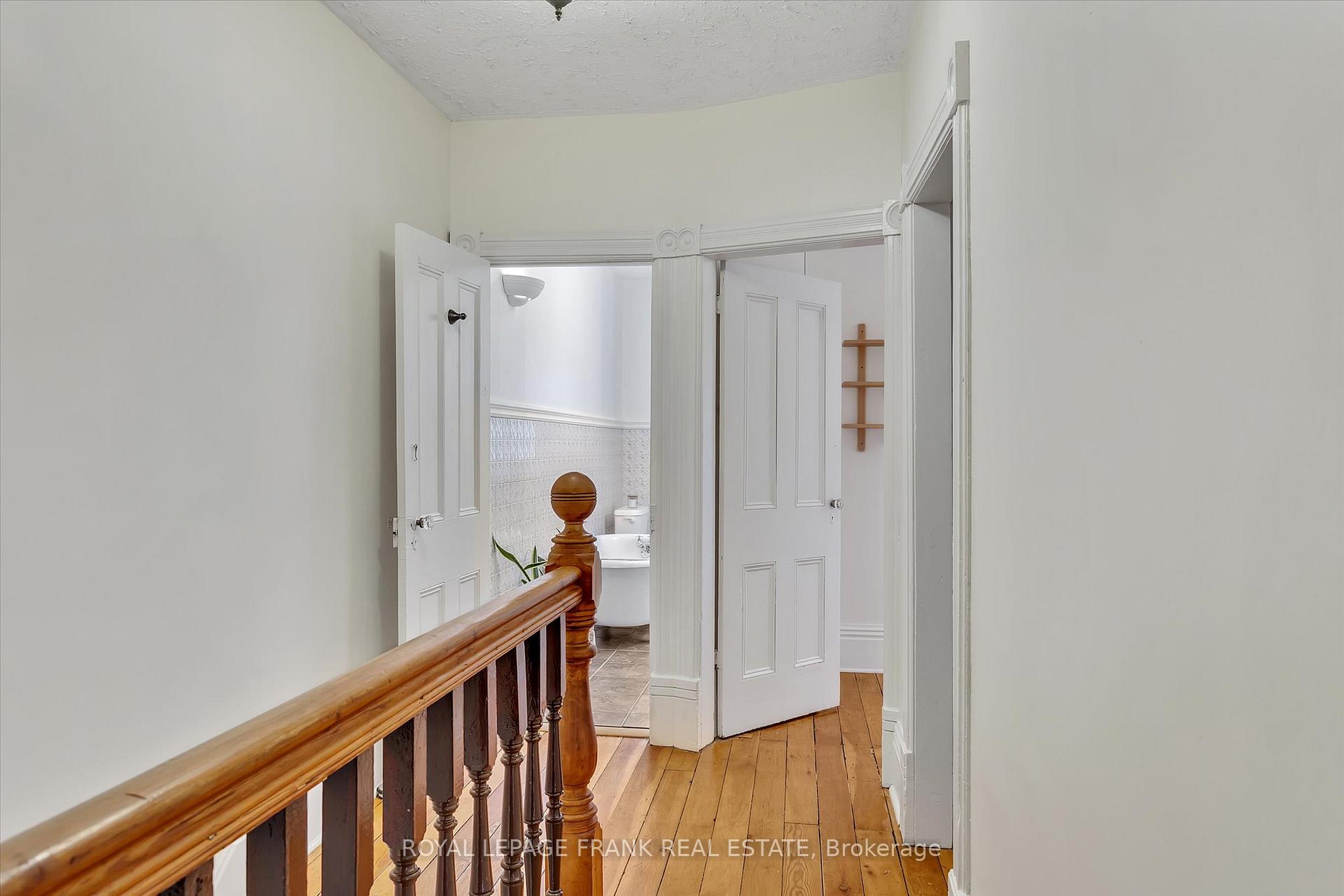 Photo 19 of 565 Gilmour Street, Peterborough, Town Ward 3 — HOMEH