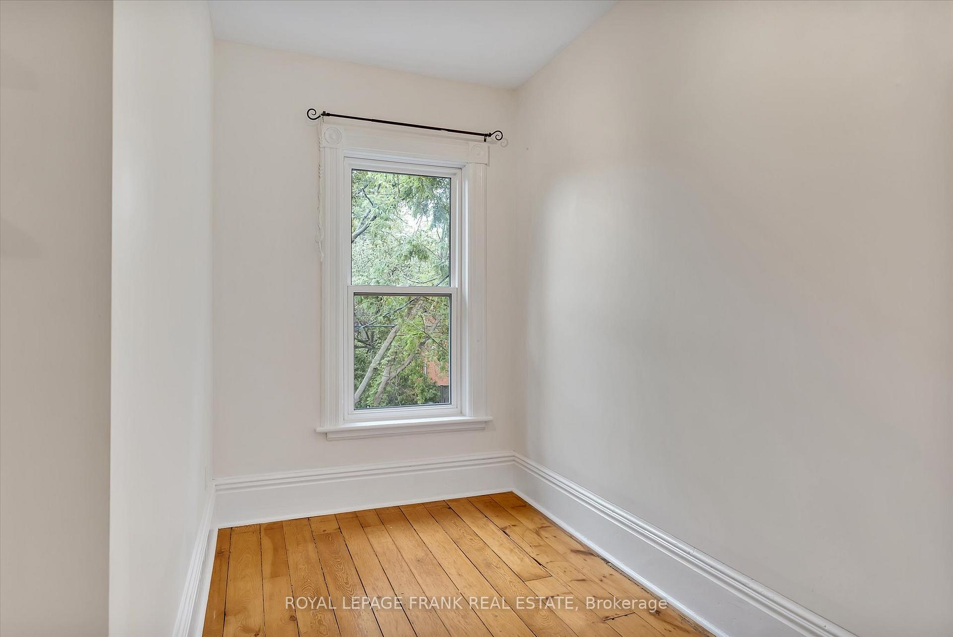 Photo 28 of 565 Gilmour Street, Peterborough, Town Ward 3 — HOMEH