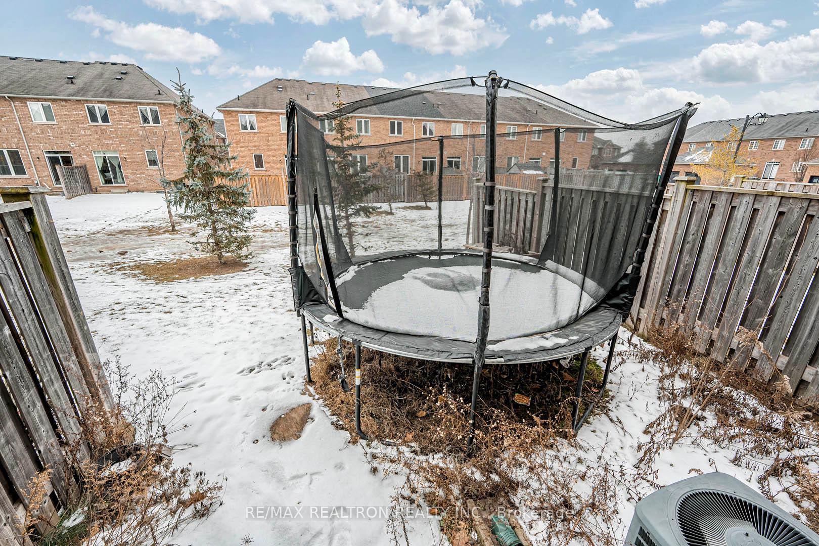 Photo 36 of Unit 47, 651 Farmstead Drive, Milton, Willmott — HOMEH
