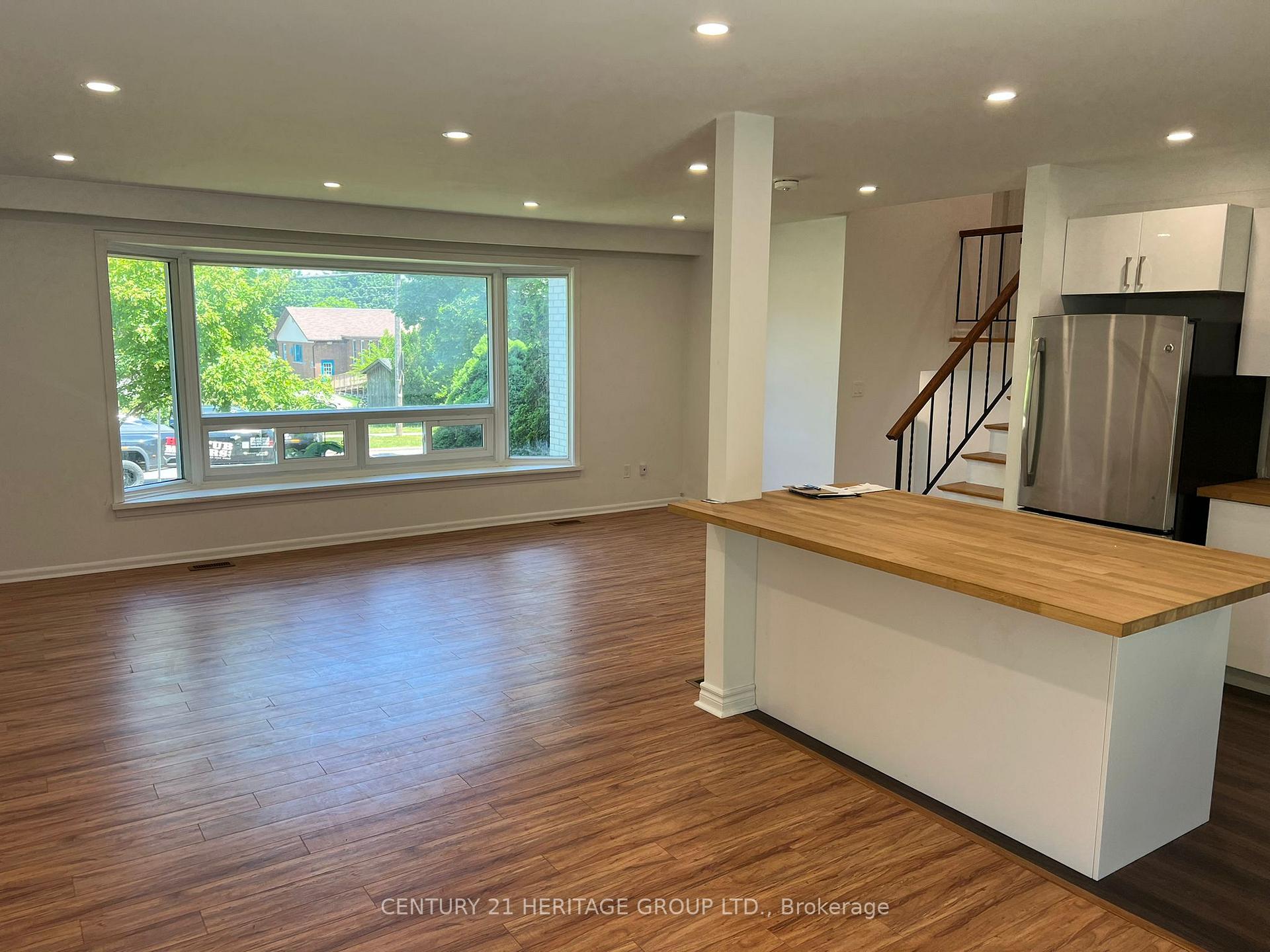 Photo 13 of 51 Steel Street S, Barrie, Grove East — HOMEH