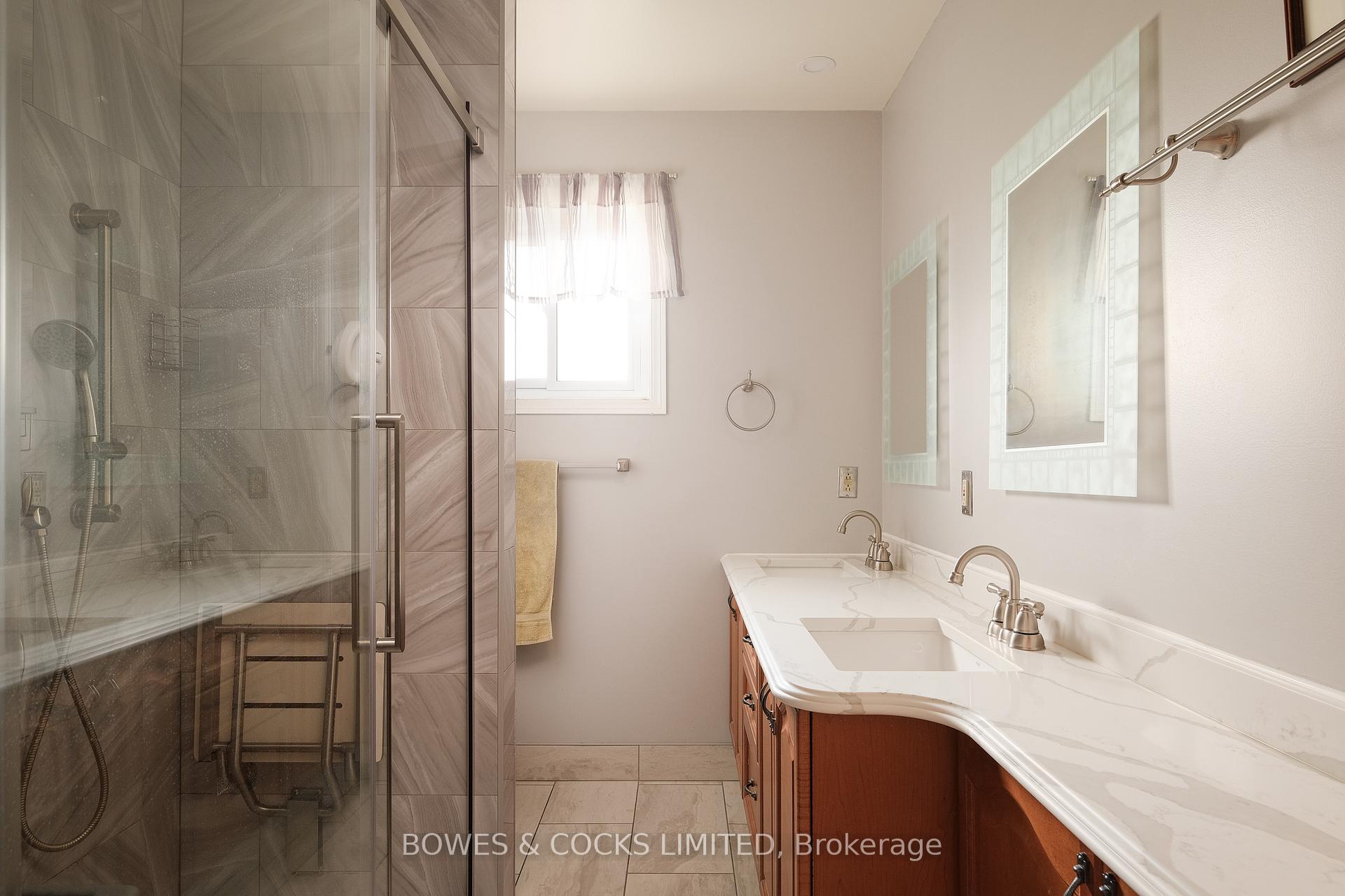 Photo 17 of 1483 Clearview Drive, Peterborough, Monaghan Ward 2 — HOMEH