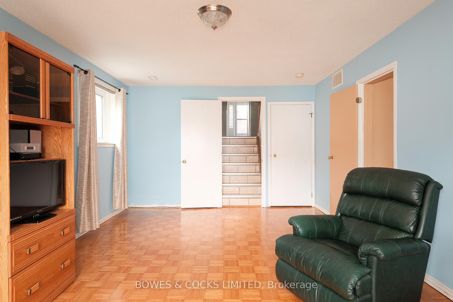 Photo 22 of 1483 Clearview Drive, Peterborough, Monaghan Ward 2 — HOMEH