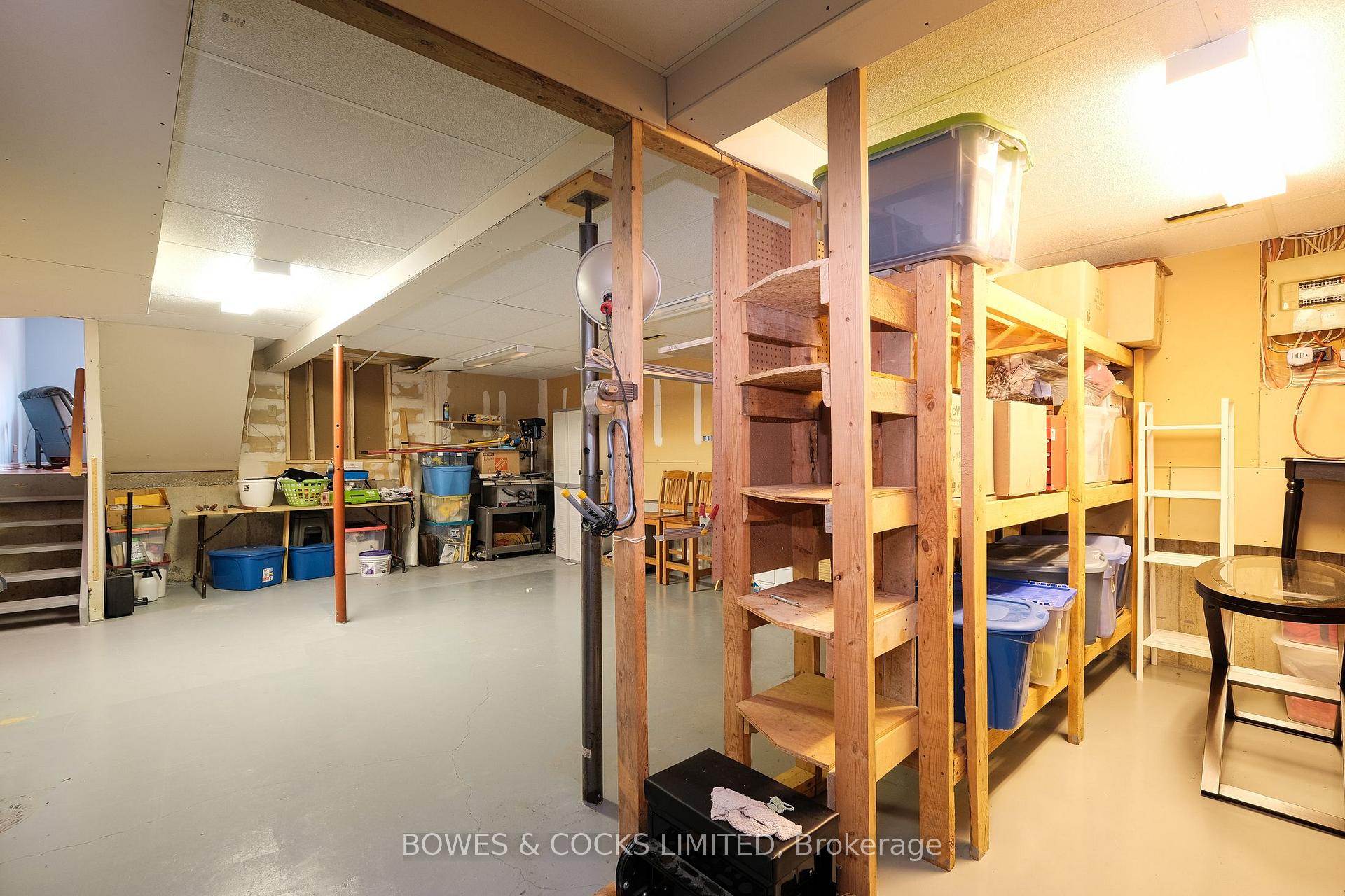 Photo 33 of 1483 Clearview Drive, Peterborough, Monaghan Ward 2 — HOMEH