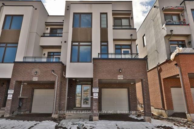 Front of 1429 Clarriage Court