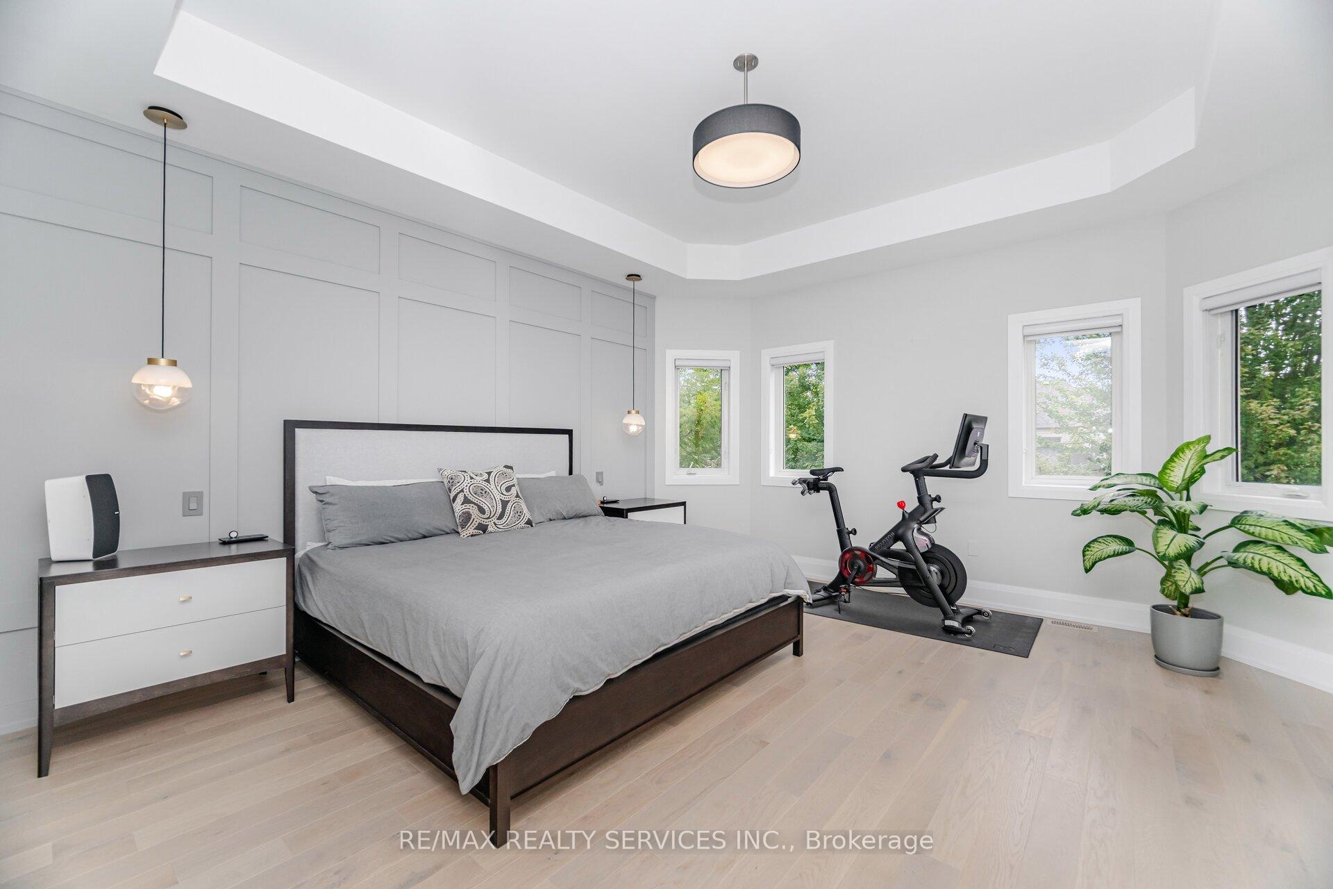 Photo 2 of 17 Edmonton Street, Brampton, Bram West — HOMEH