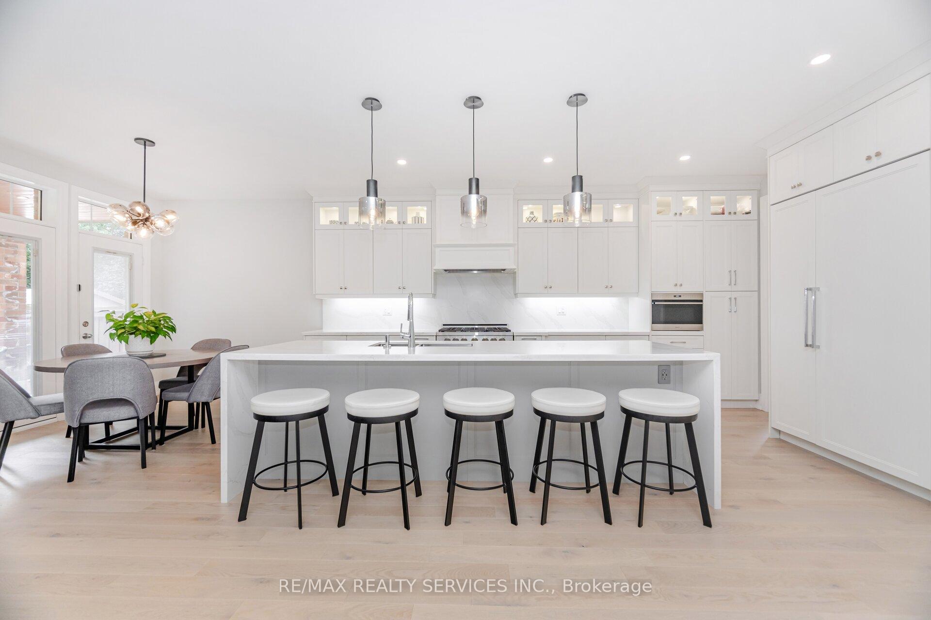 Photo 11 of 17 Edmonton Street, Brampton, Bram West — HOMEH