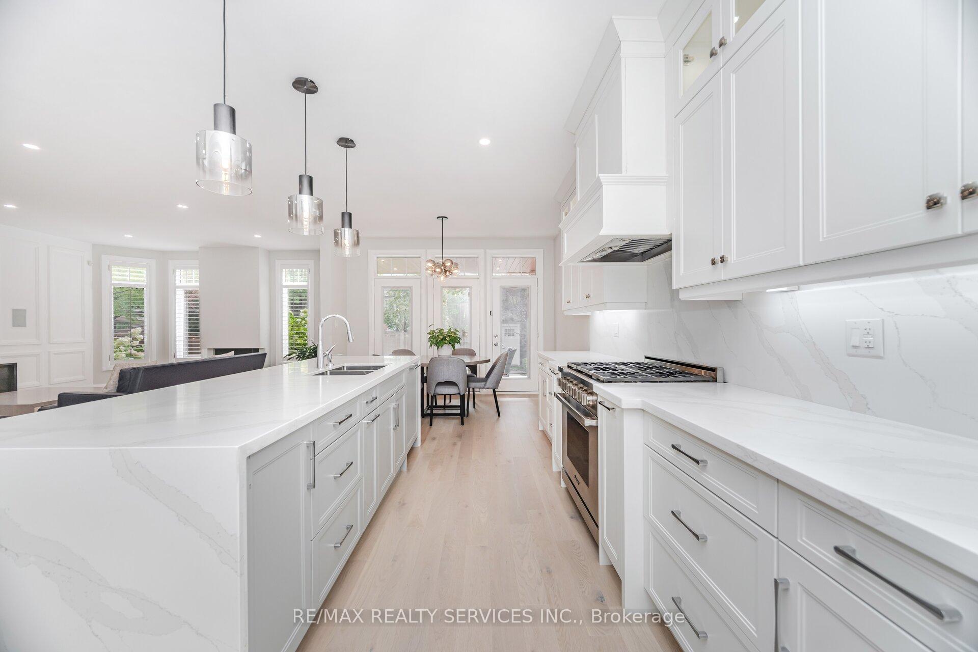 Photo 12 of 17 Edmonton Street, Brampton, Bram West — HOMEH