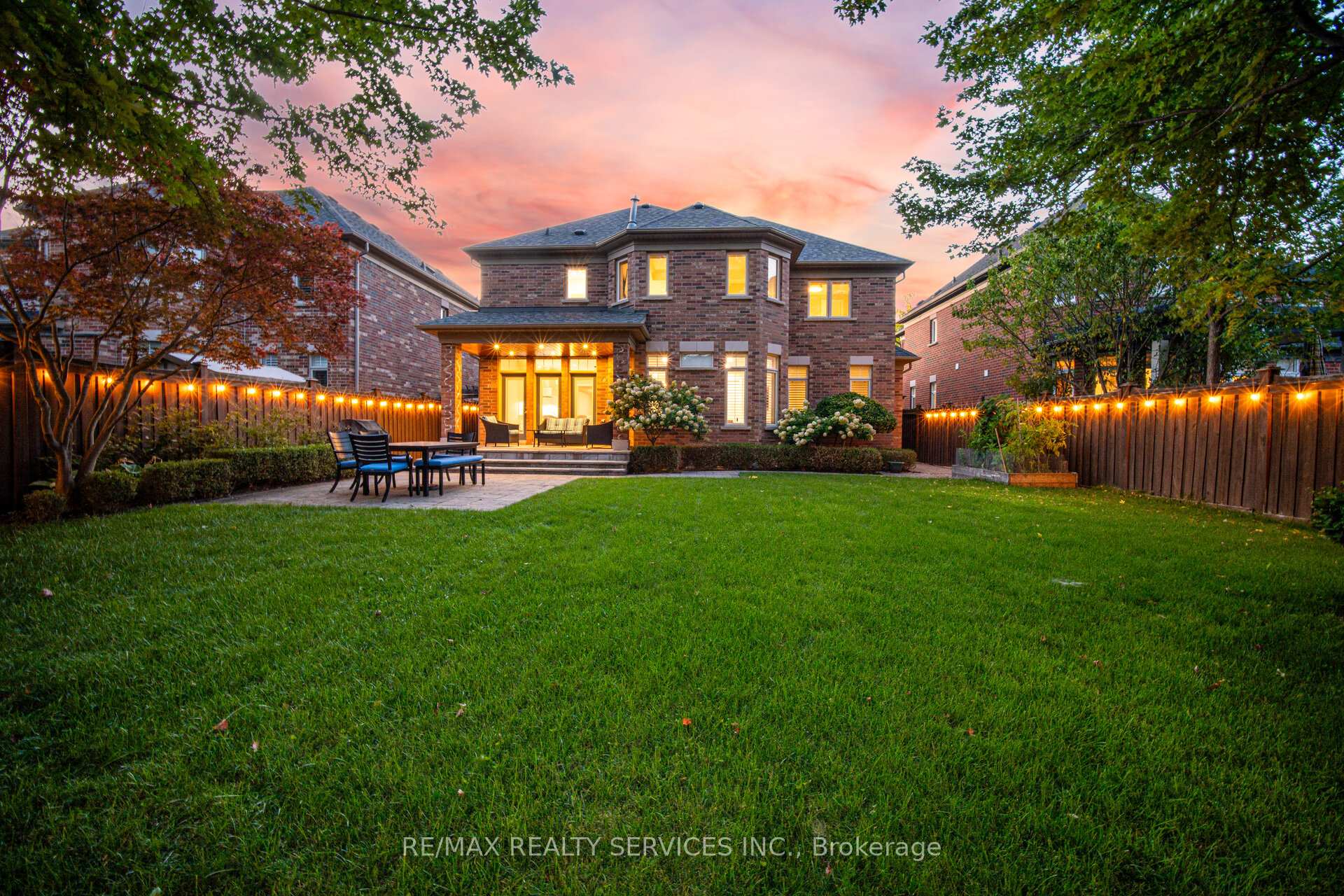 Photo 43 of 17 Edmonton Street, Brampton, Bram West — HOMEH