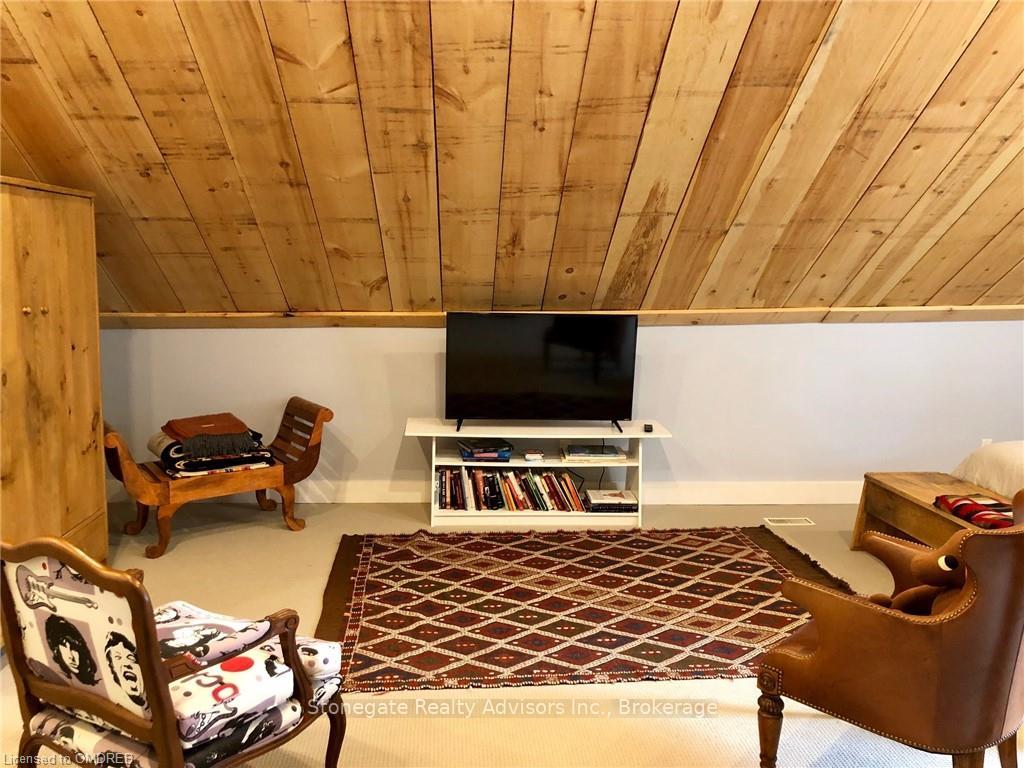 Photo 3 of Unit Rear, 87 Main Street N, Milton, Campbellville — HOMEH