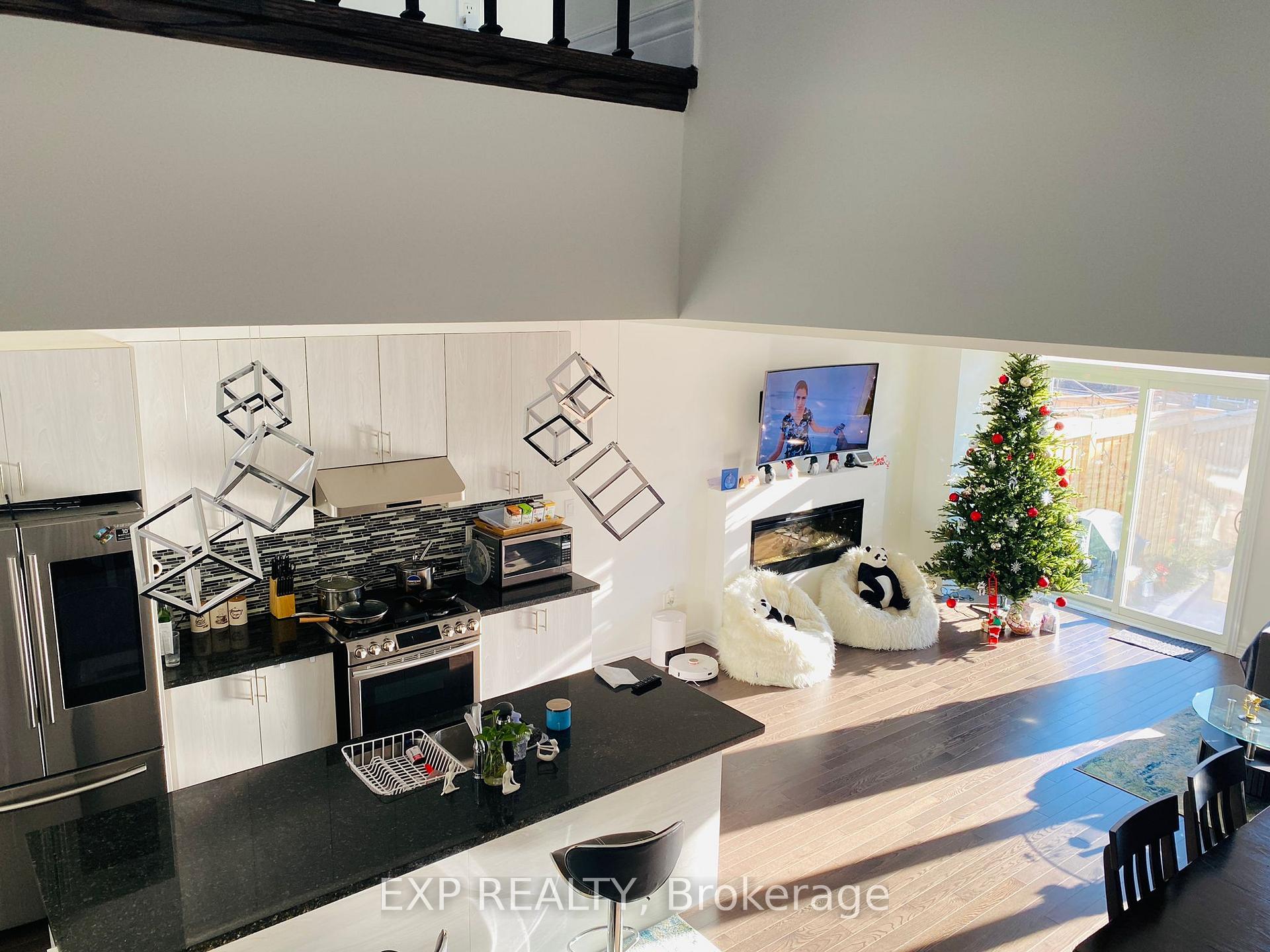 Photo 4 of 1394 Farmstead Drive, Milton, Ford — HOMEH
