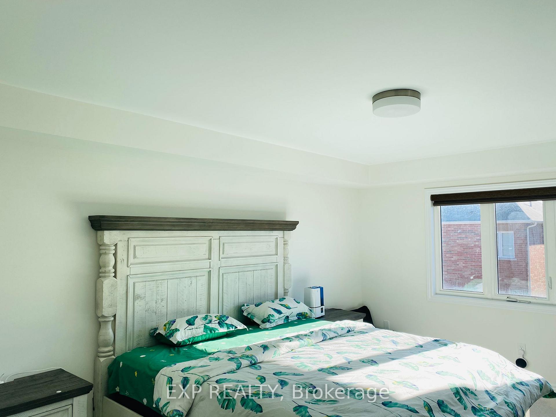 Photo 9 of 1394 Farmstead Drive, Milton, Ford — HOMEH