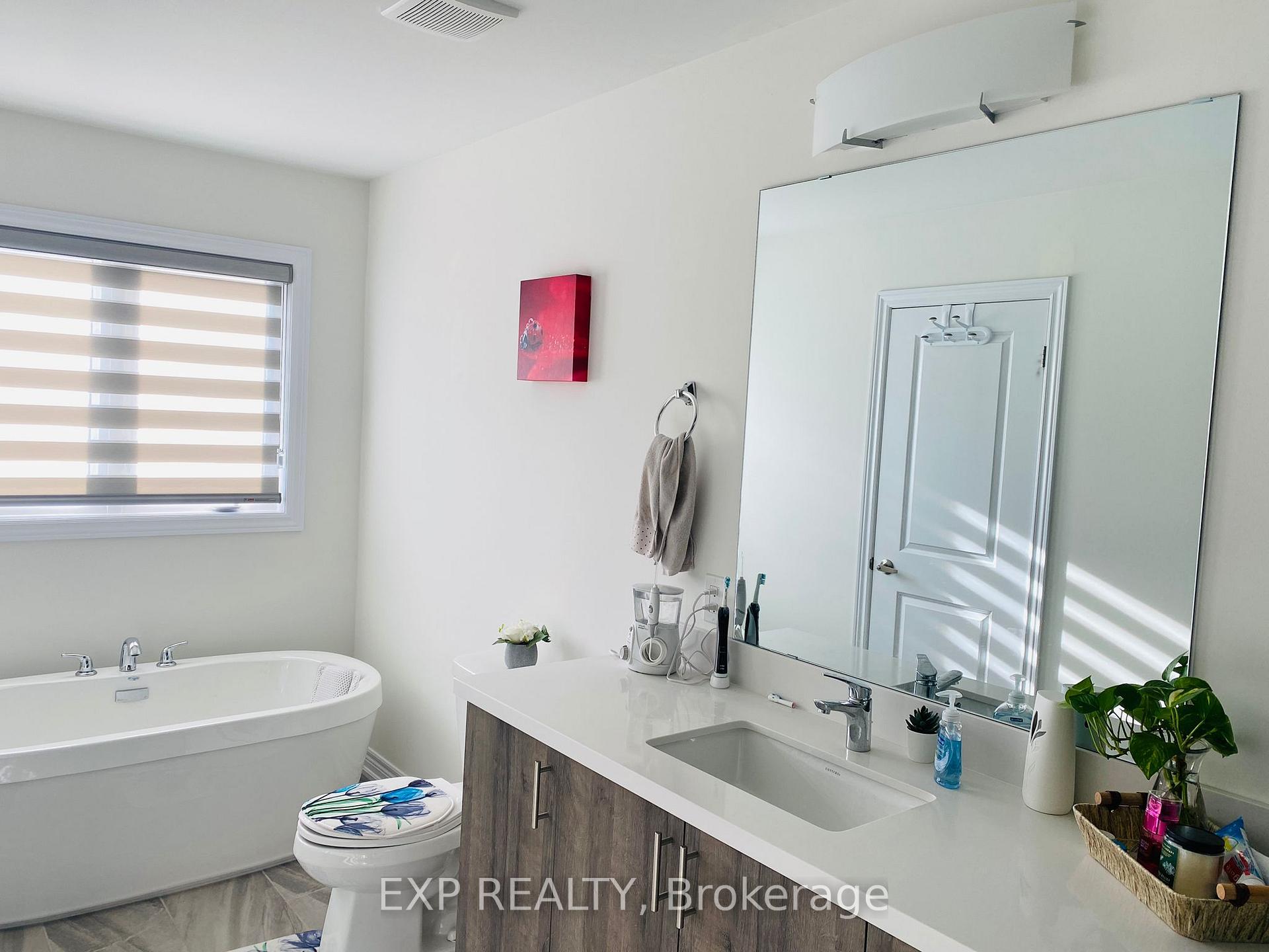 Photo 11 of 1394 Farmstead Drive, Milton, Ford — HOMEH