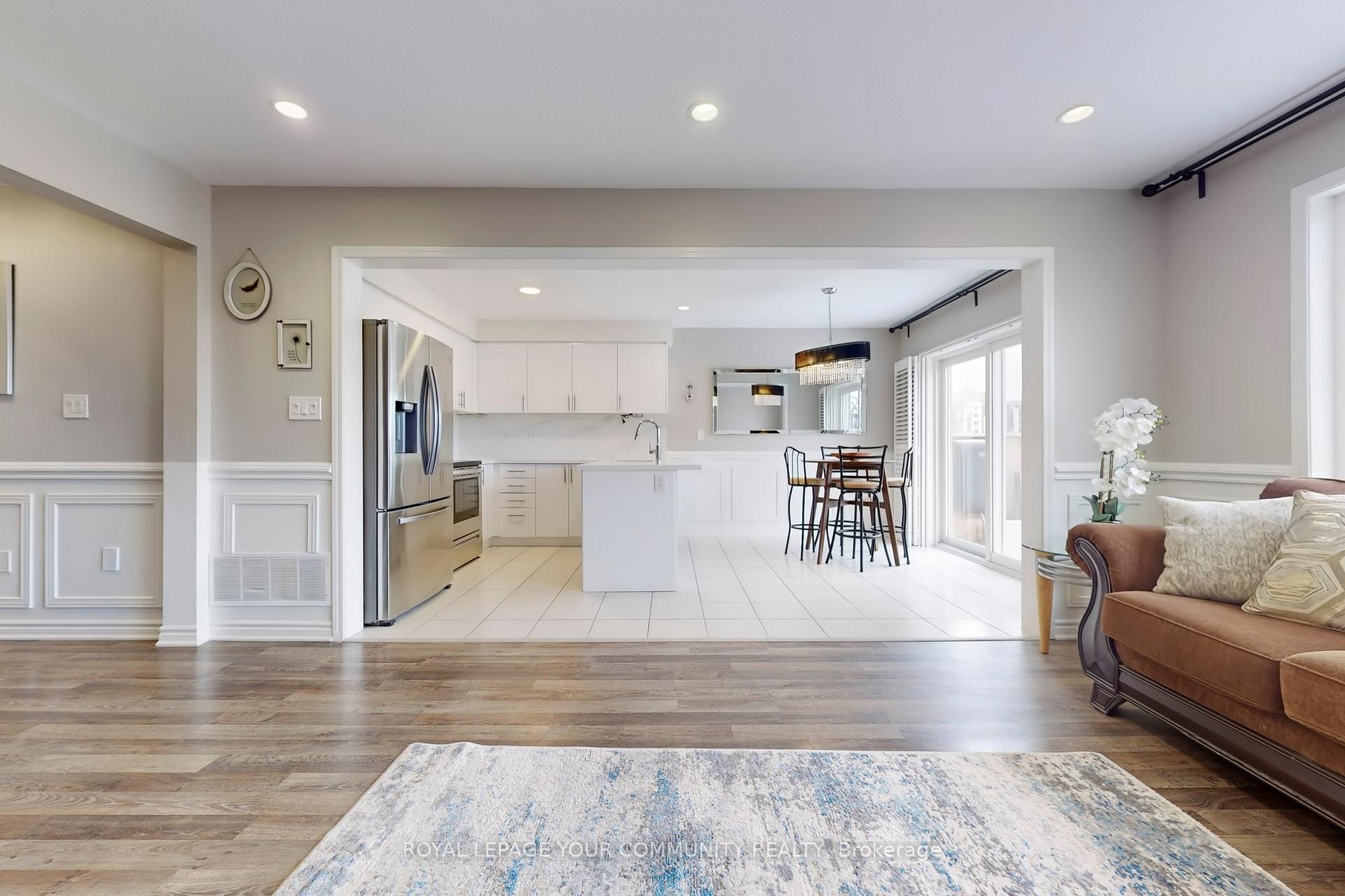 Photo 8 of 1140 Duignan Crescent, Milton, Ford — HOMEH