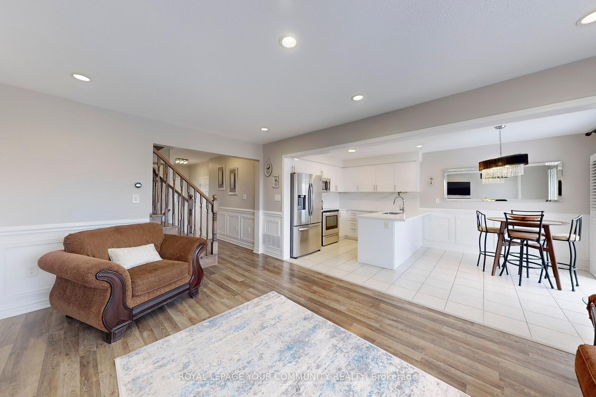 Photo 9 of 1140 Duignan Crescent, Milton, Ford — HOMEH