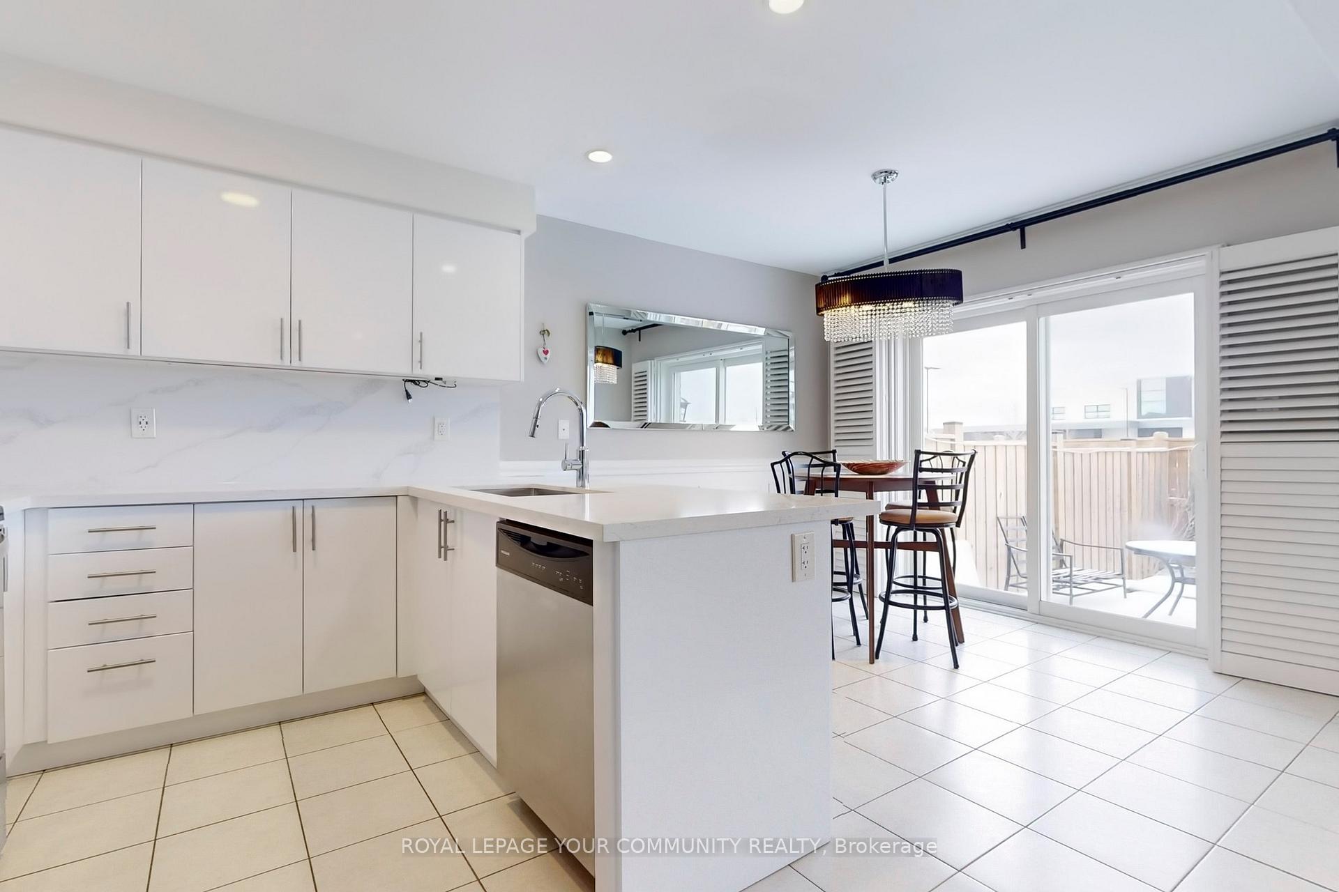 Photo 15 of 1140 Duignan Crescent, Milton, Ford — HOMEH