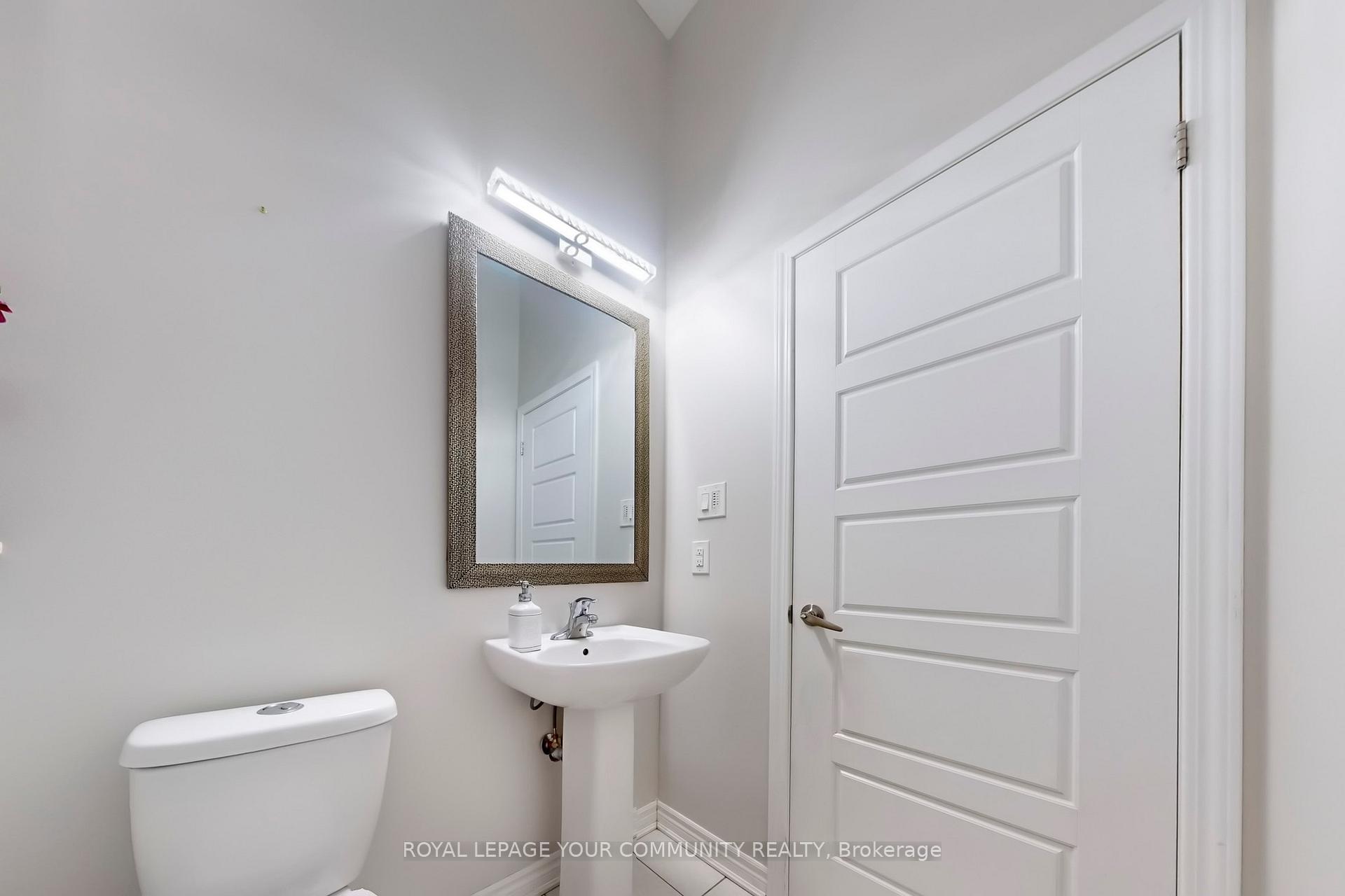 Photo 20 of 1140 Duignan Crescent, Milton, Ford — HOMEH