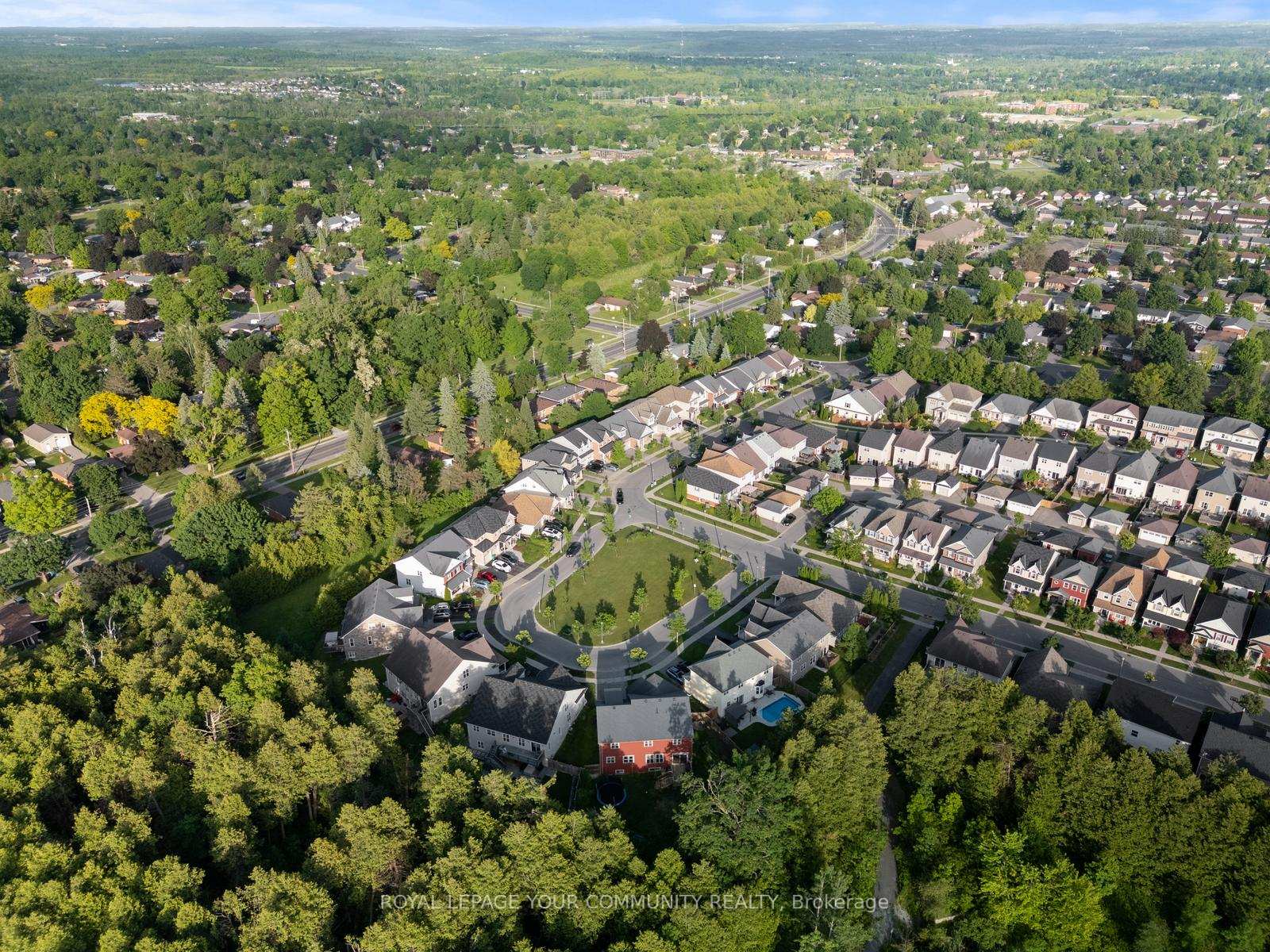 Photo 31 of 124 Bowen Drive, Peterborough, Northcrest Ward 5 — HOMEH
