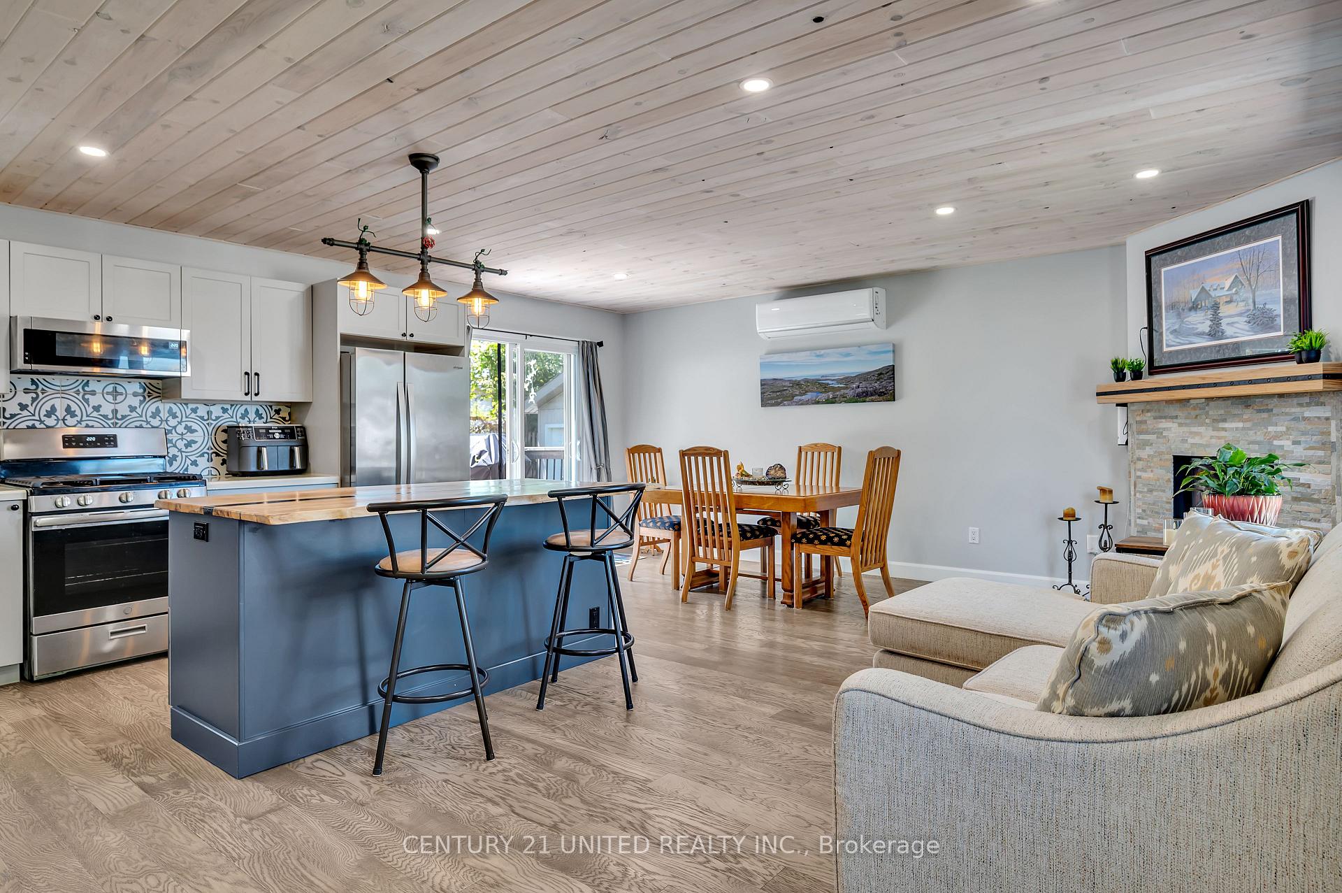 Photo 5 of 807 Terrace Road, Peterborough, Ashburnham Ward 4 — HOMEH