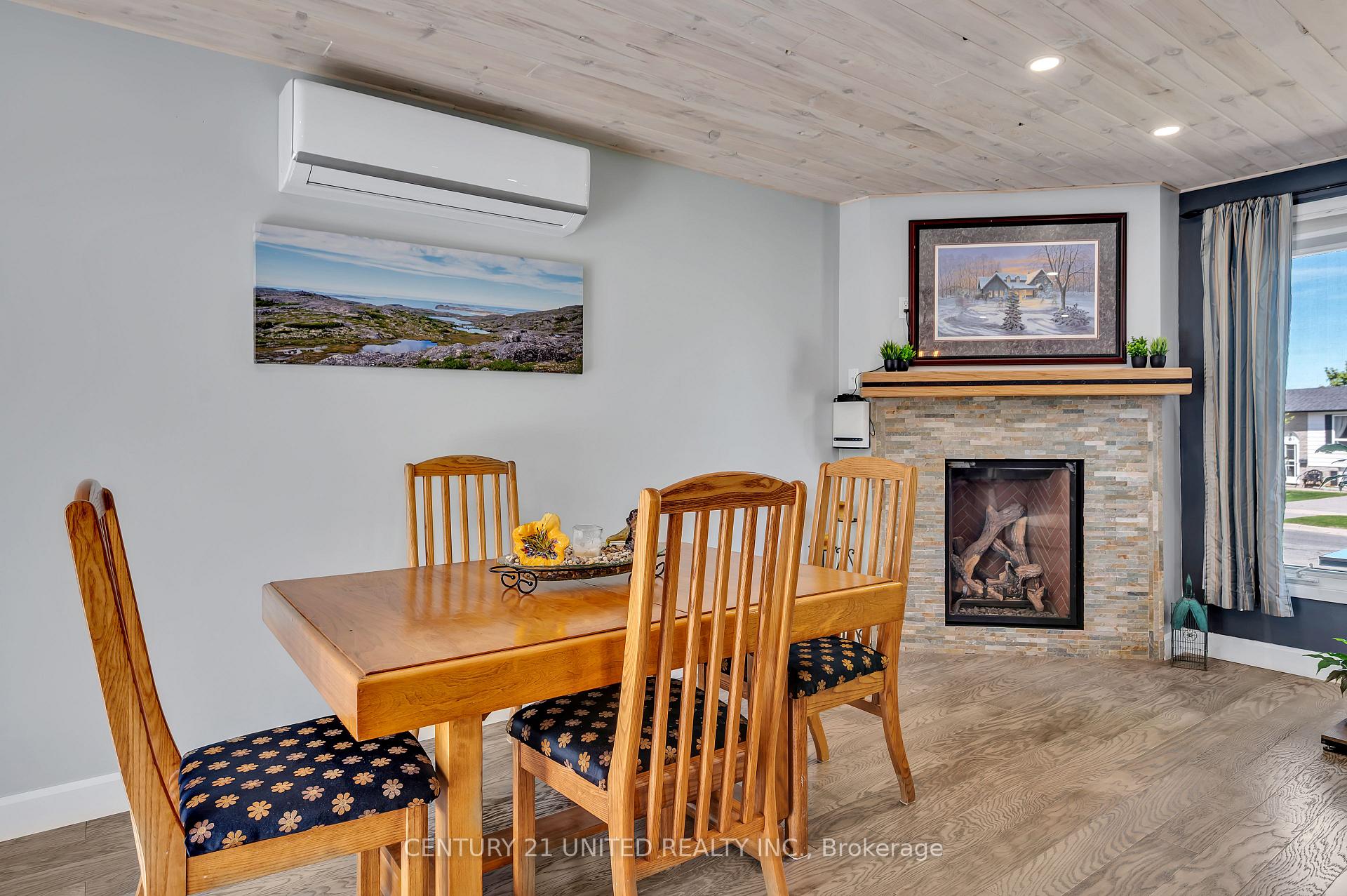 Photo 11 of 807 Terrace Road, Peterborough, Ashburnham Ward 4 — HOMEH