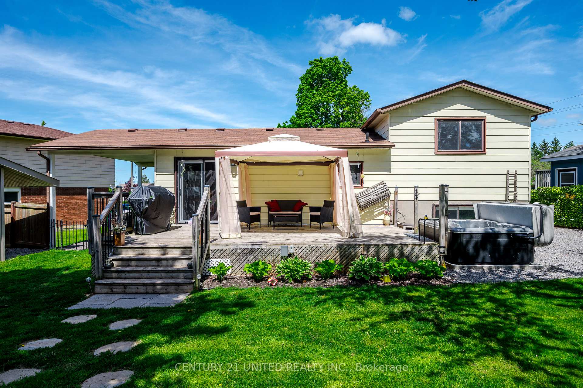 Photo 16 of 807 Terrace Road, Peterborough, Ashburnham Ward 4 — HOMEH