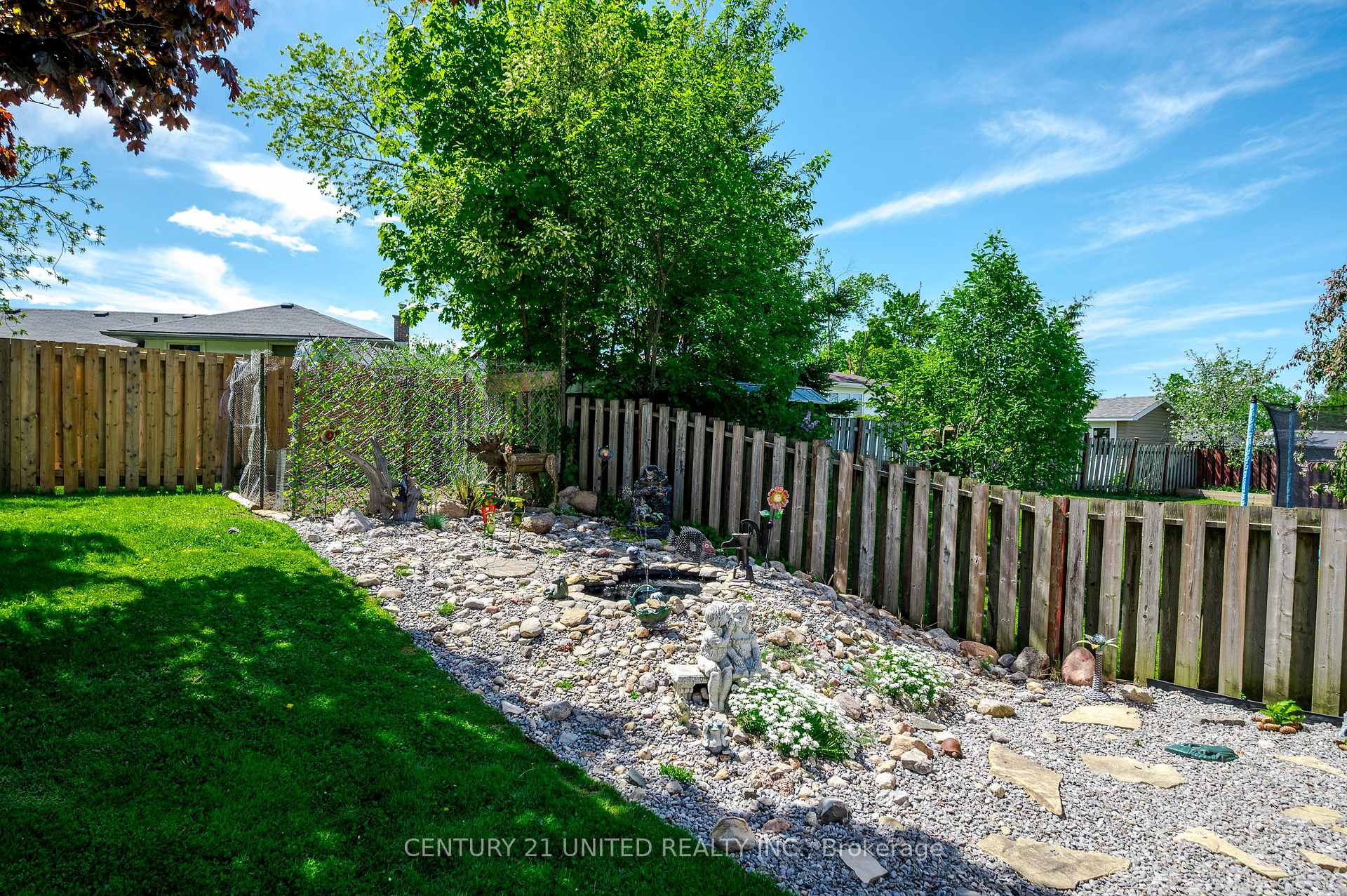 Photo 39 of 807 Terrace Road, Peterborough, Ashburnham Ward 4 — HOMEH