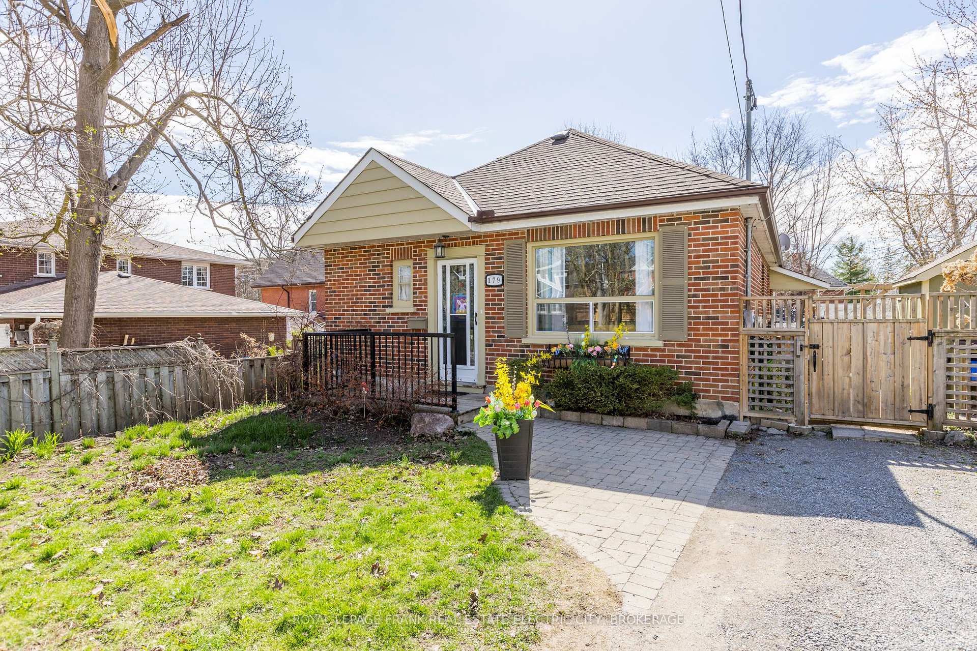 Front of 179 Aberdeen Avenue