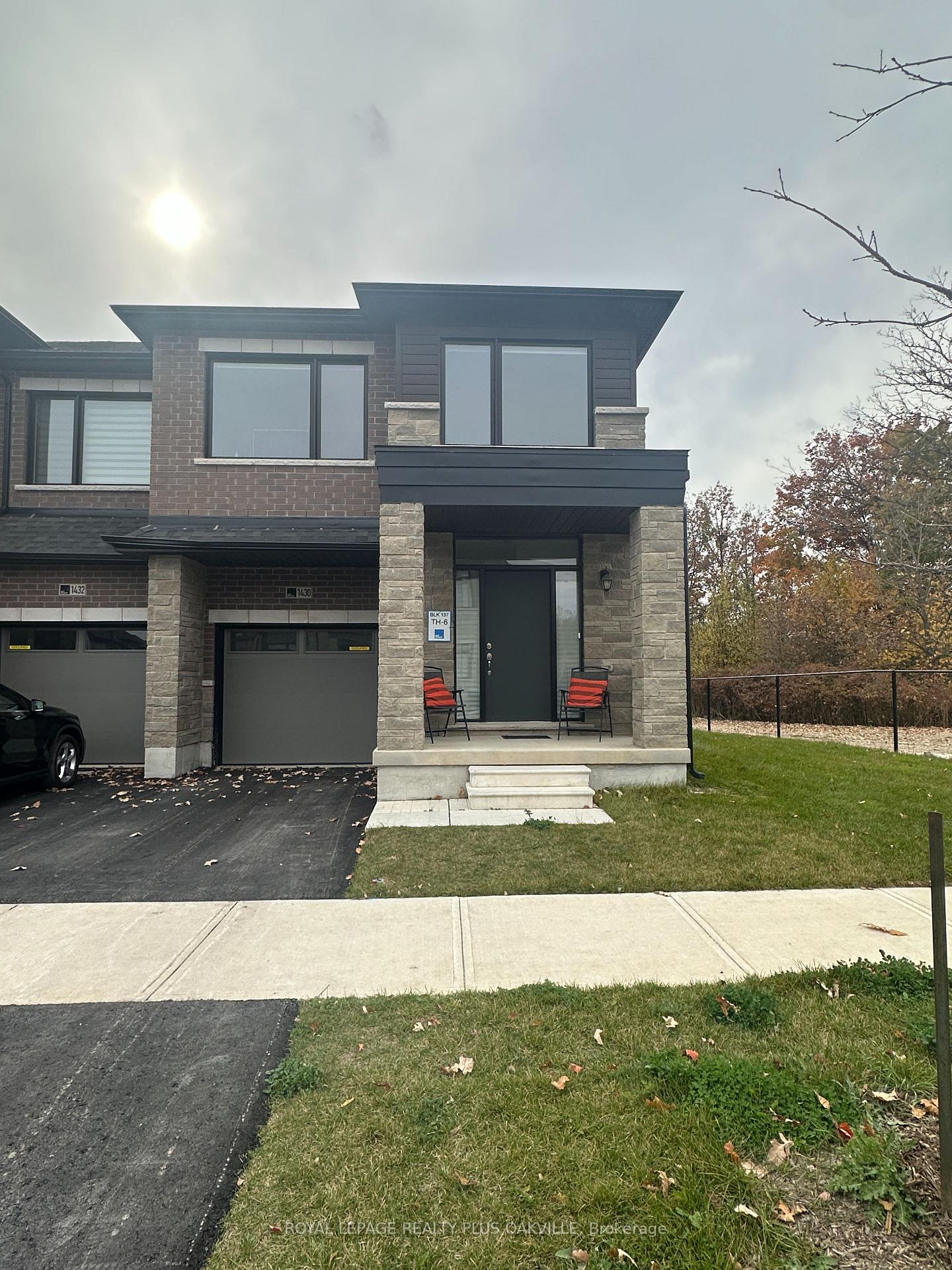 Photo 1 of 1430 Rose Way, Milton, Cobban — HOMEH