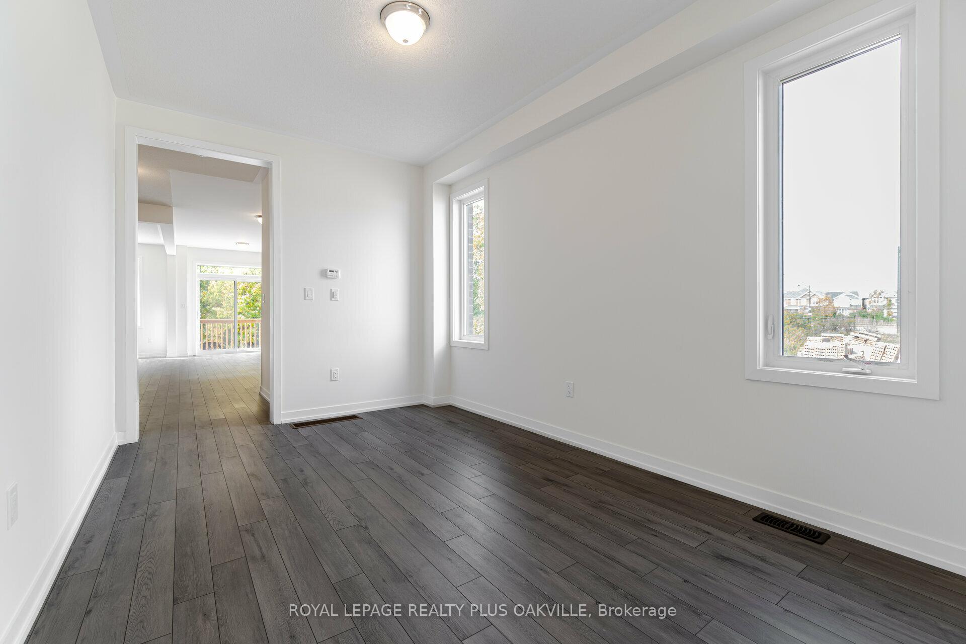 Photo 6 of 1430 Rose Way, Milton, Cobban — HOMEH