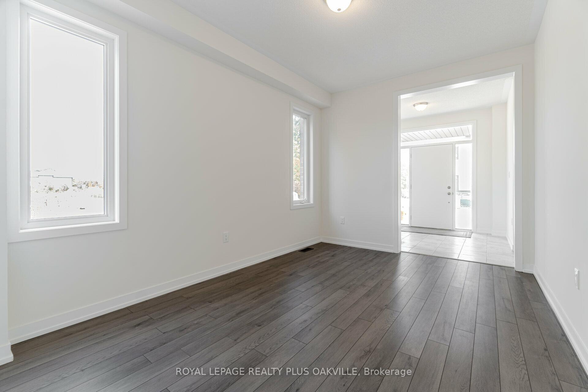 Photo 7 of 1430 Rose Way, Milton, Cobban — HOMEH