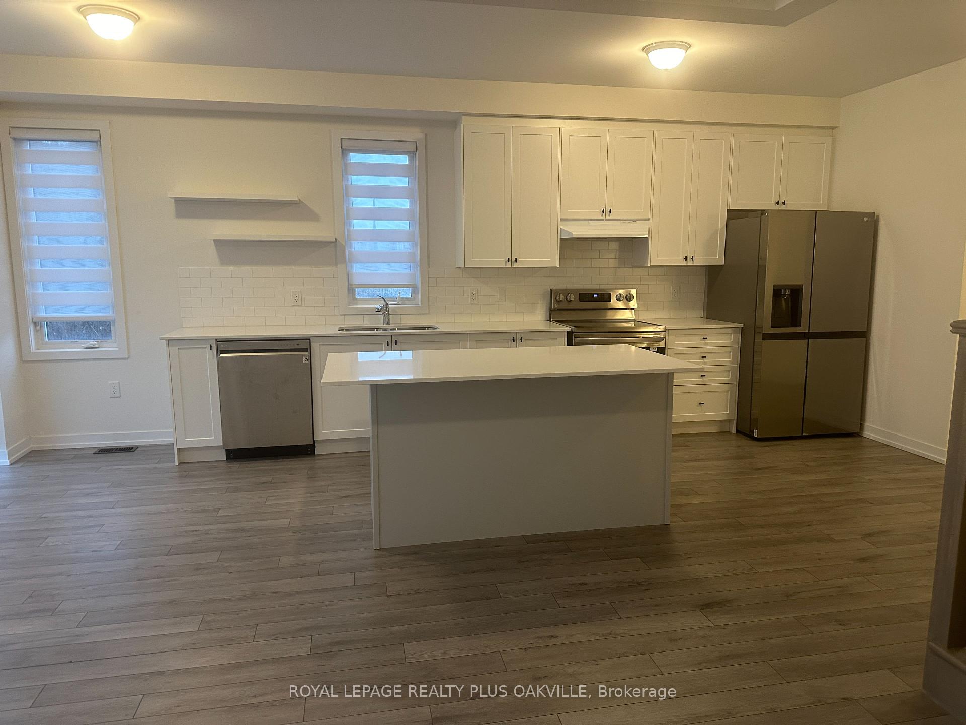 Photo 14 of 1430 Rose Way, Milton, Cobban — HOMEH