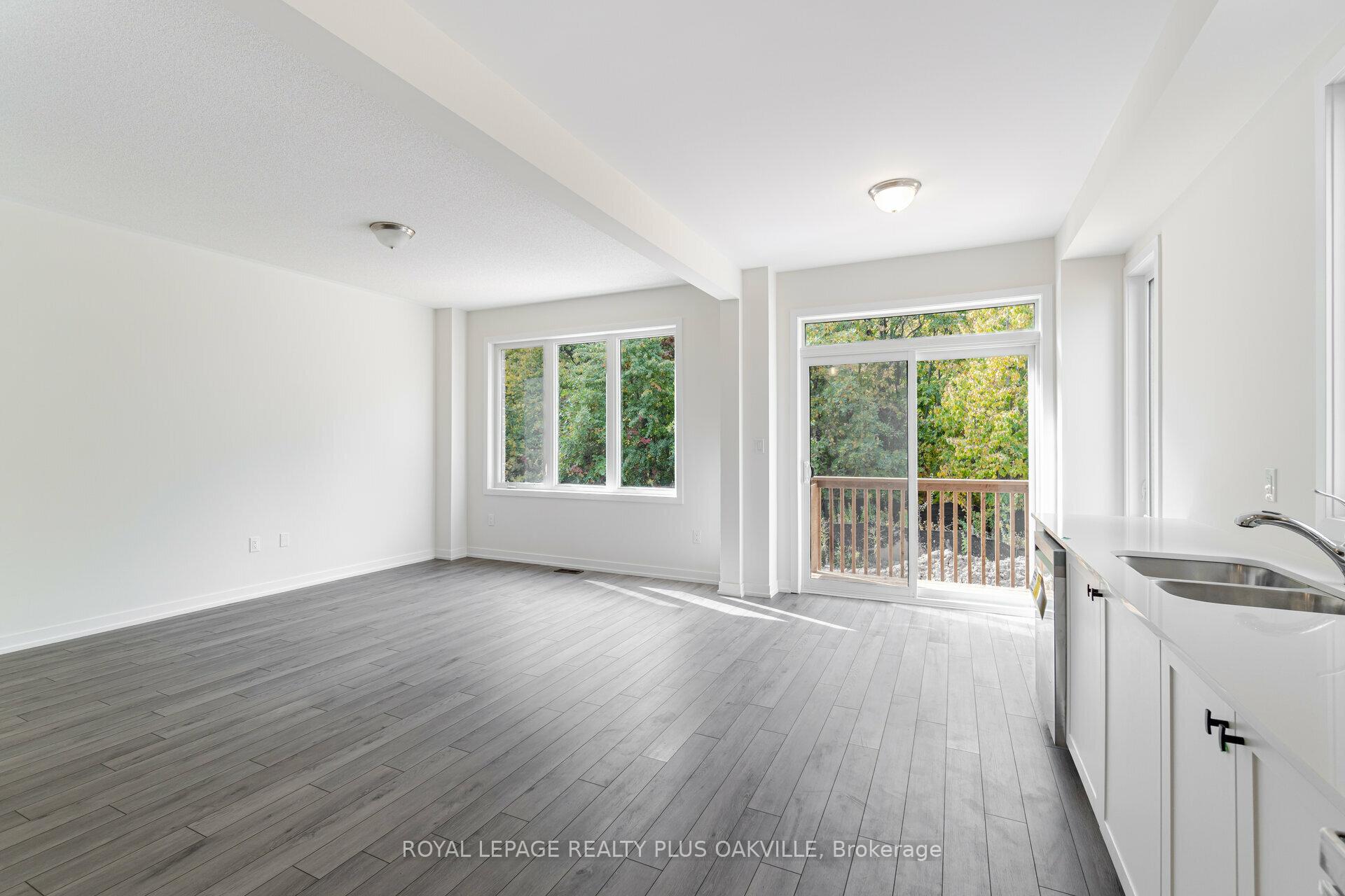 Photo 15 of 1430 Rose Way, Milton, Cobban — HOMEH