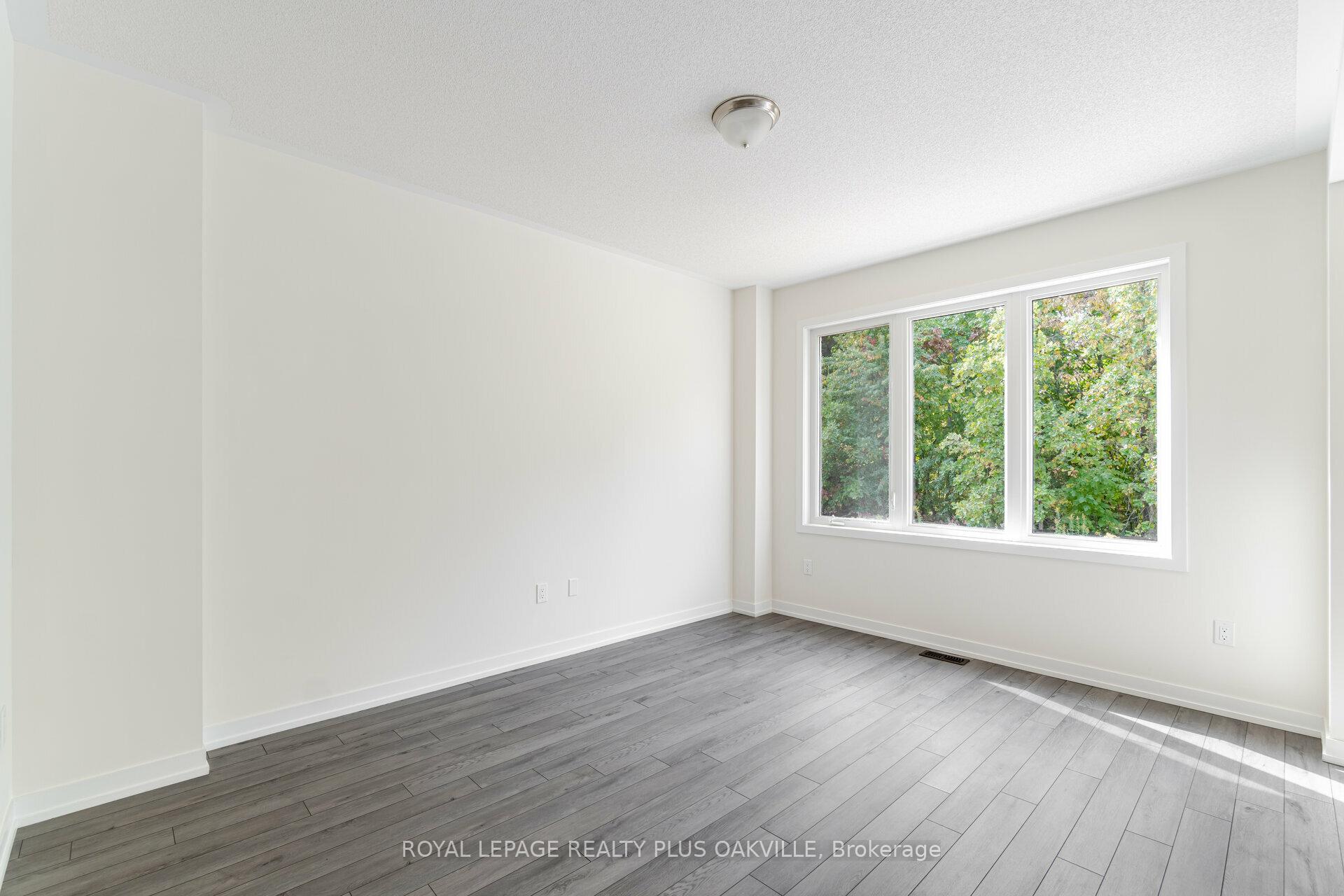 Photo 16 of 1430 Rose Way, Milton, Cobban — HOMEH
