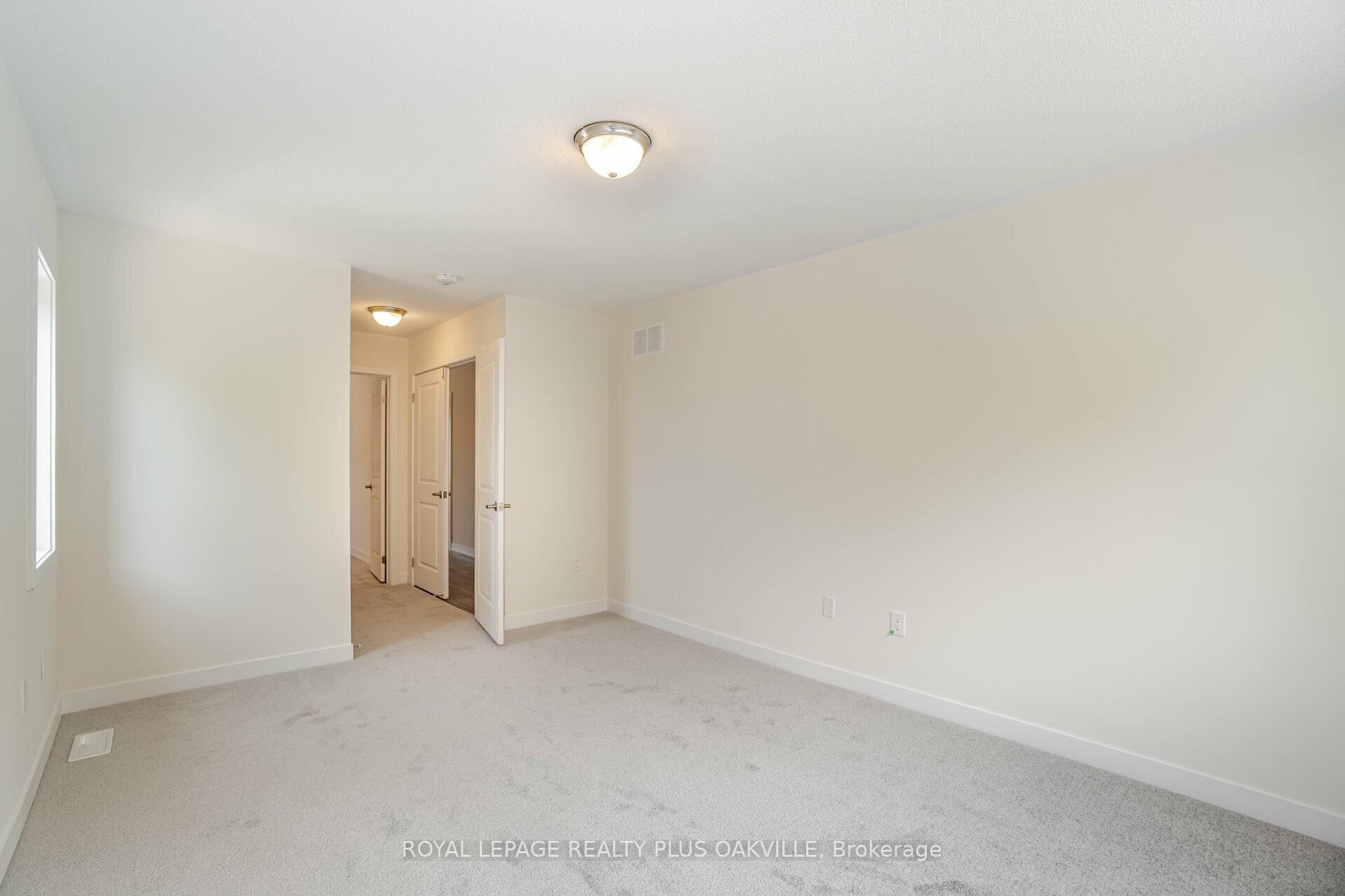 Photo 24 of 1430 Rose Way, Milton, Cobban — HOMEH
