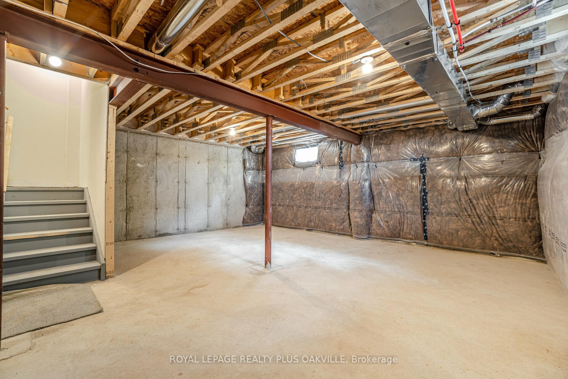 Photo 35 of 1430 Rose Way, Milton, Cobban — HOMEH