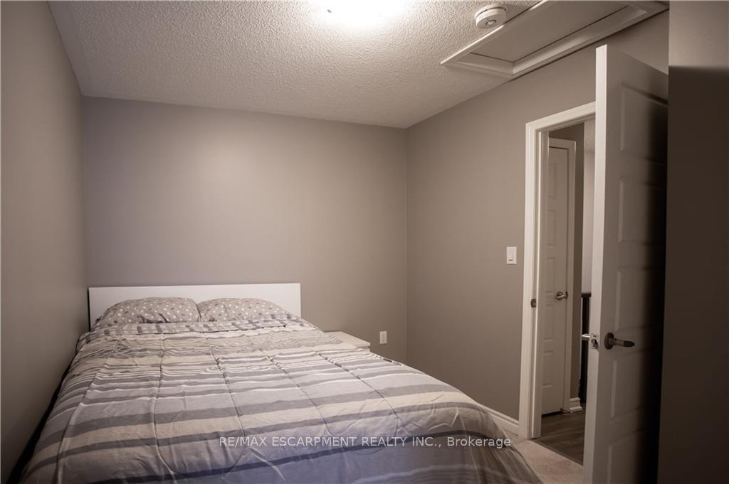 Photo 33 of 560 Allport Gate, Milton, Clarke — HOMEH