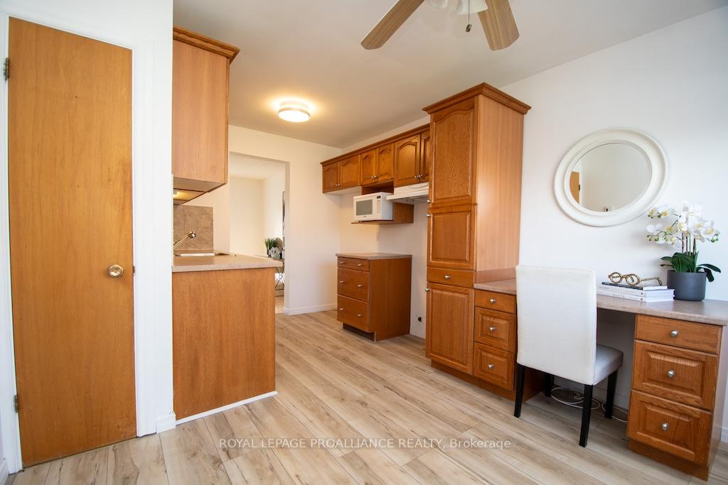 Photo 9 of 1635 Applewood Crescent, Peterborough, Monaghan Ward 2 — HOMEH