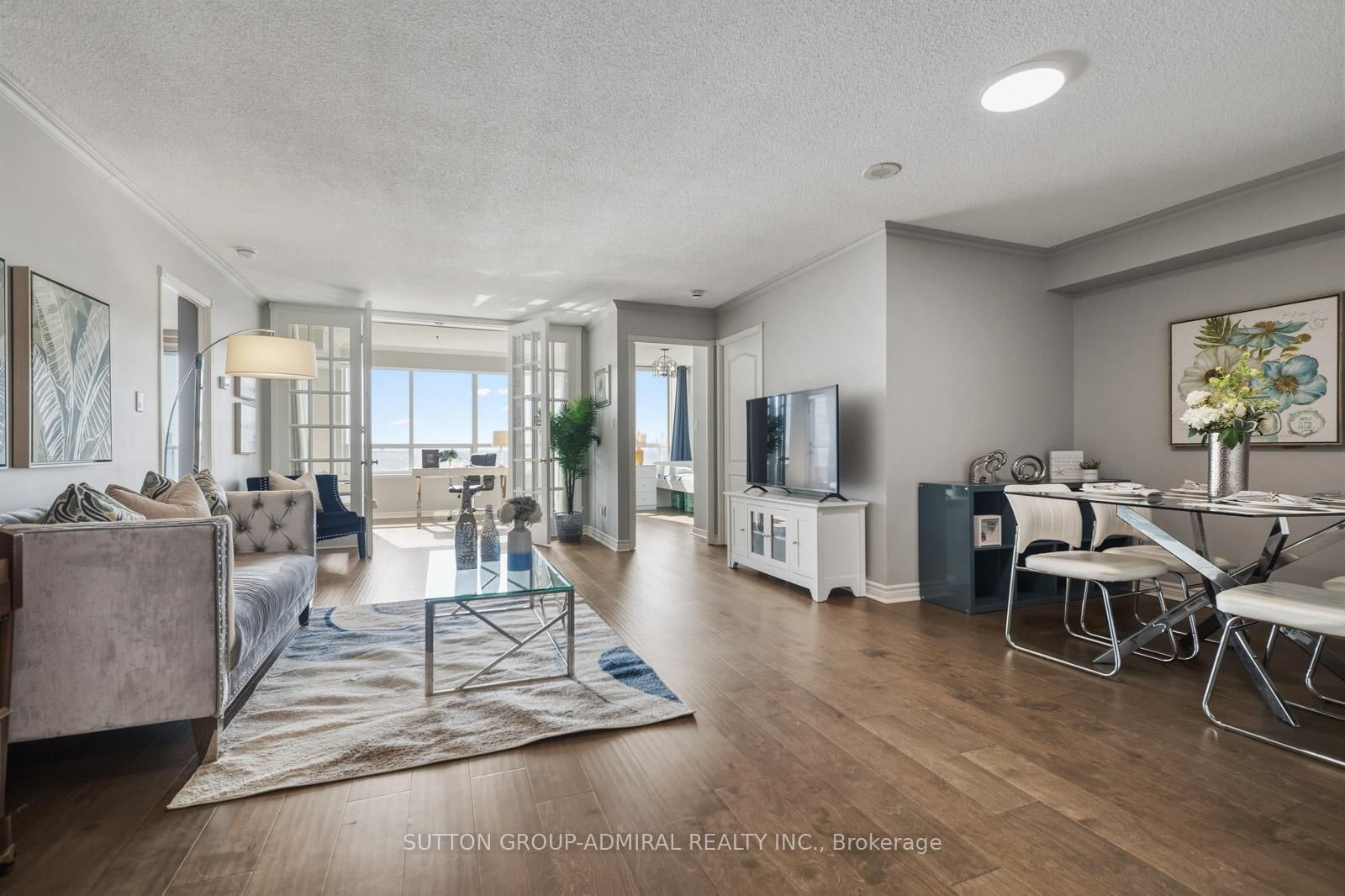 Front of Unit 1106, 850 Steeles Avenue W