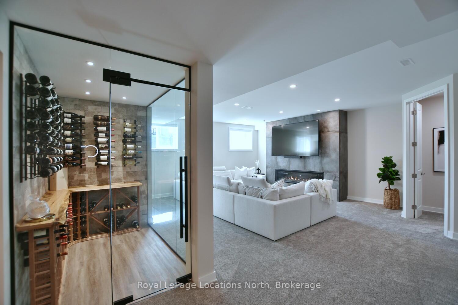 Photo 17 of 123 Stoneleigh Drive, Blue Mountains — HOMEH