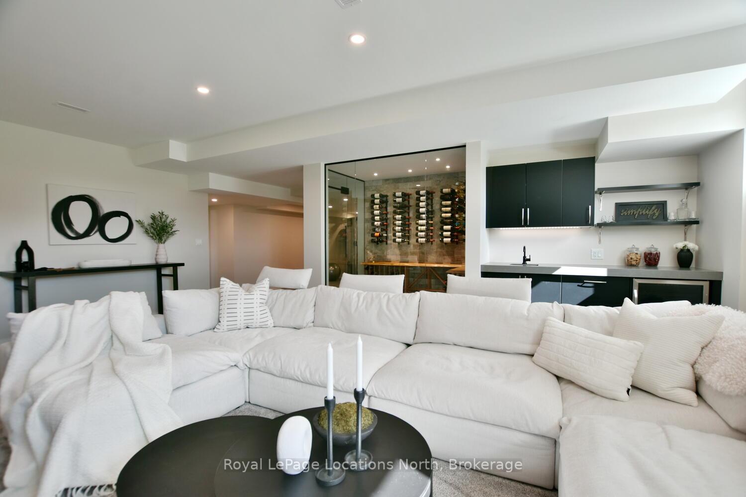 Photo 20 of 123 Stoneleigh Drive, Blue Mountains — HOMEH